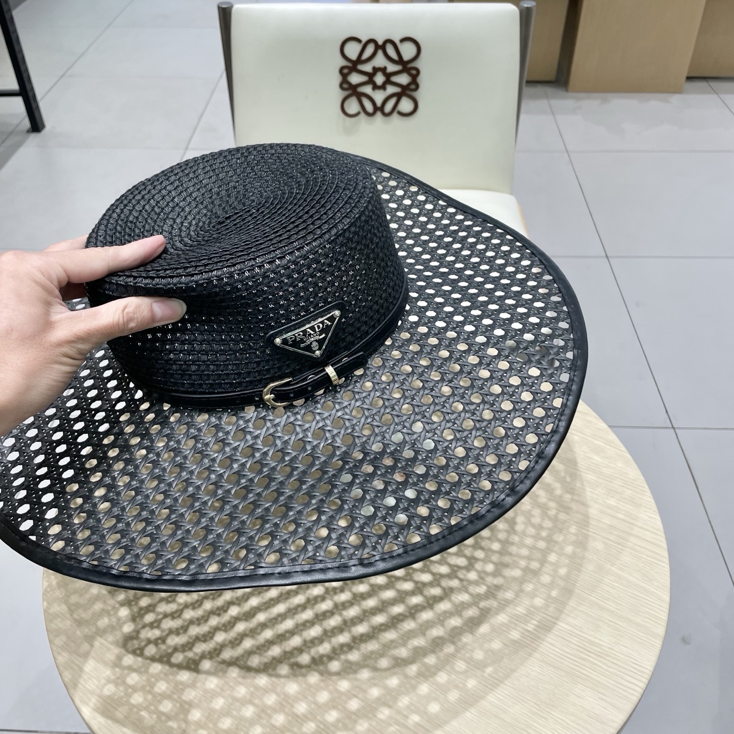 【PRADA普拉达】2025高品质新款草帽，出街必备超好搭配，赶紧入手！