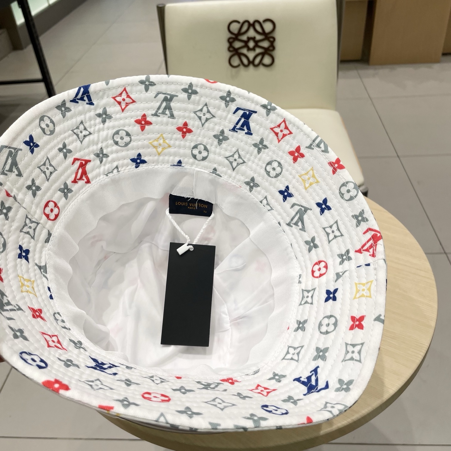 LV路易威登春夏款渔夫帽、头围57cm 男女通用