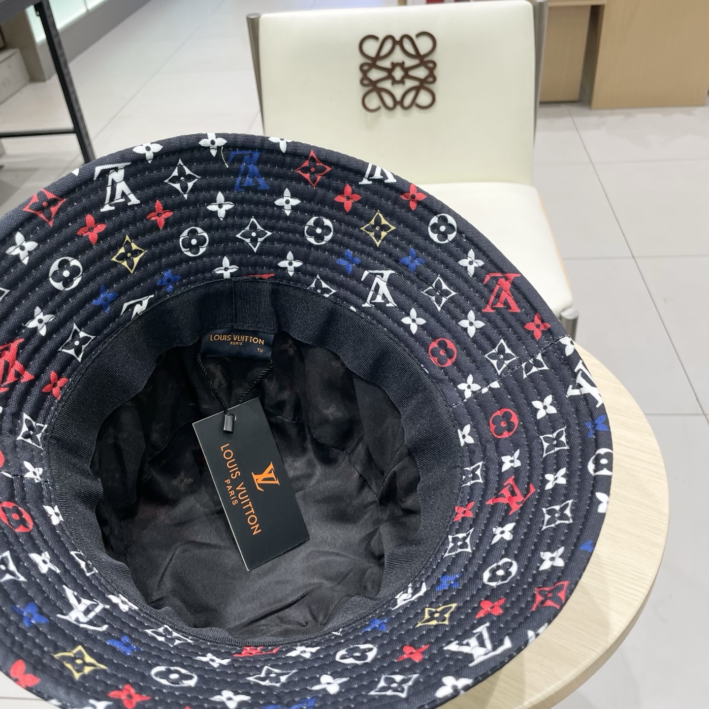 LV路易威登春夏款渔夫帽、头围57cm 男女通用