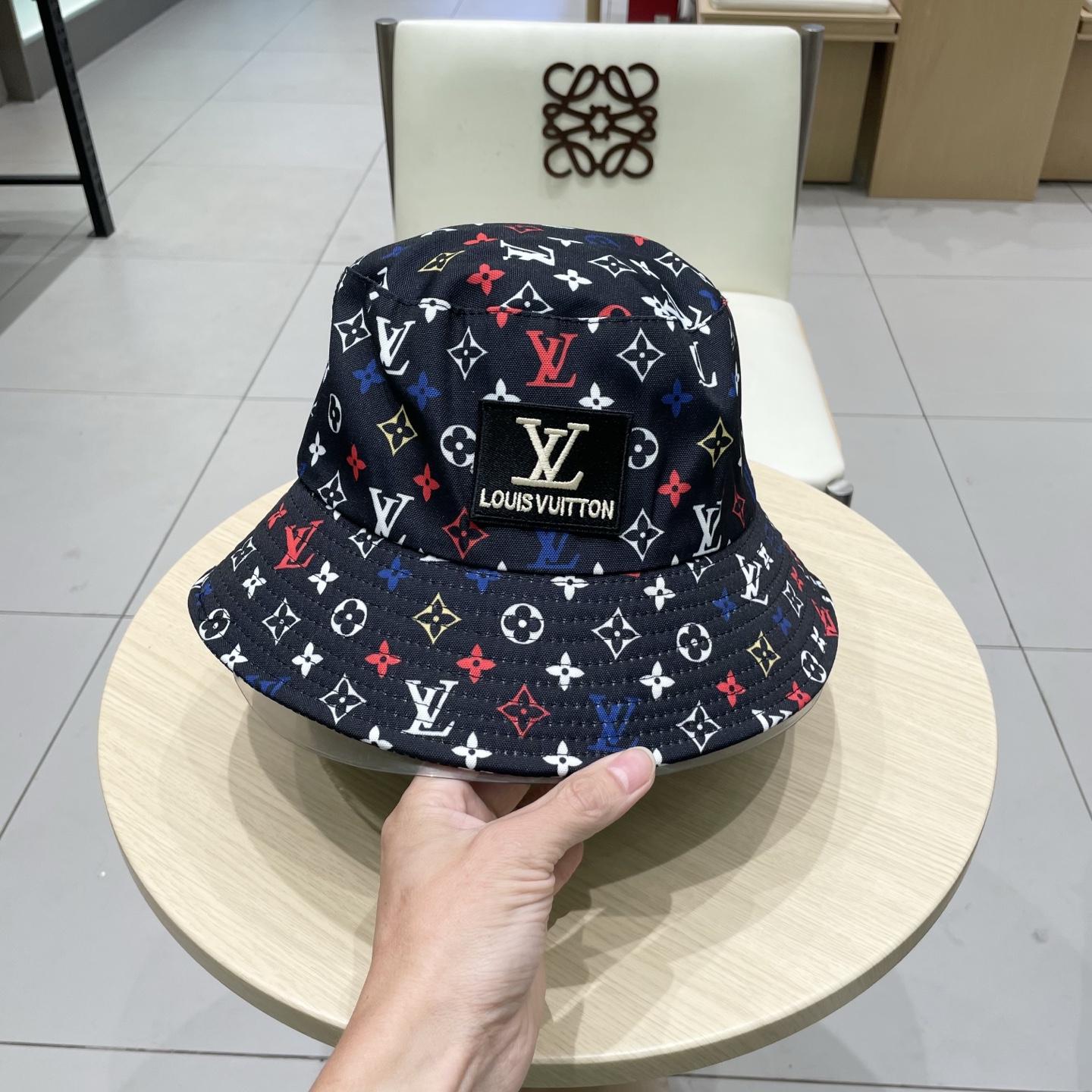 LV路易威登春夏款渔夫帽、头围57cm 男女通用