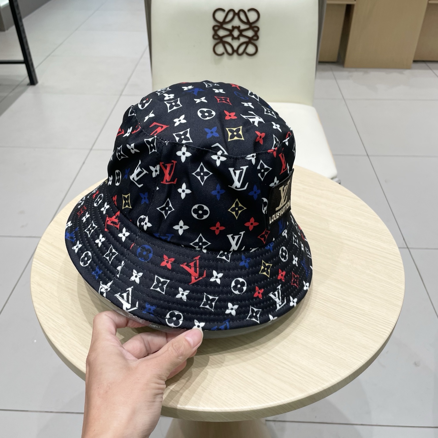 LV路易威登春夏款渔夫帽、头围57cm 男女通用