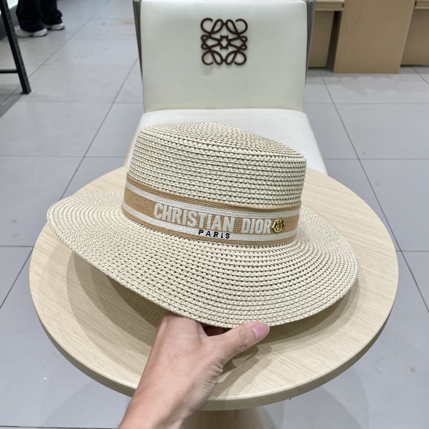 迪奥Dior 新款平顶草帽，高级定制，名媛风，夏季防晒防紫外线，出行必备，百搭好看