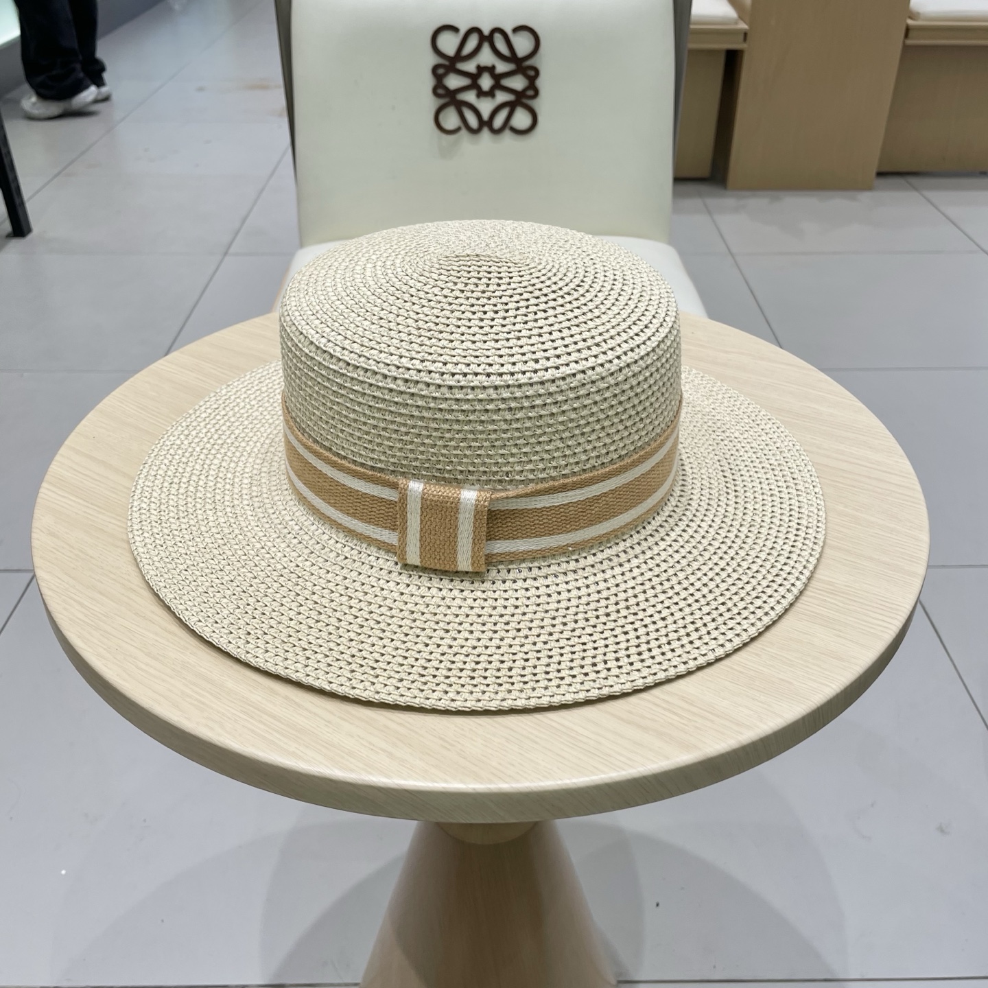 迪奥Dior 新款平顶草帽，高级定制，名媛风，夏季防晒防紫外线，出行必备，百搭好看