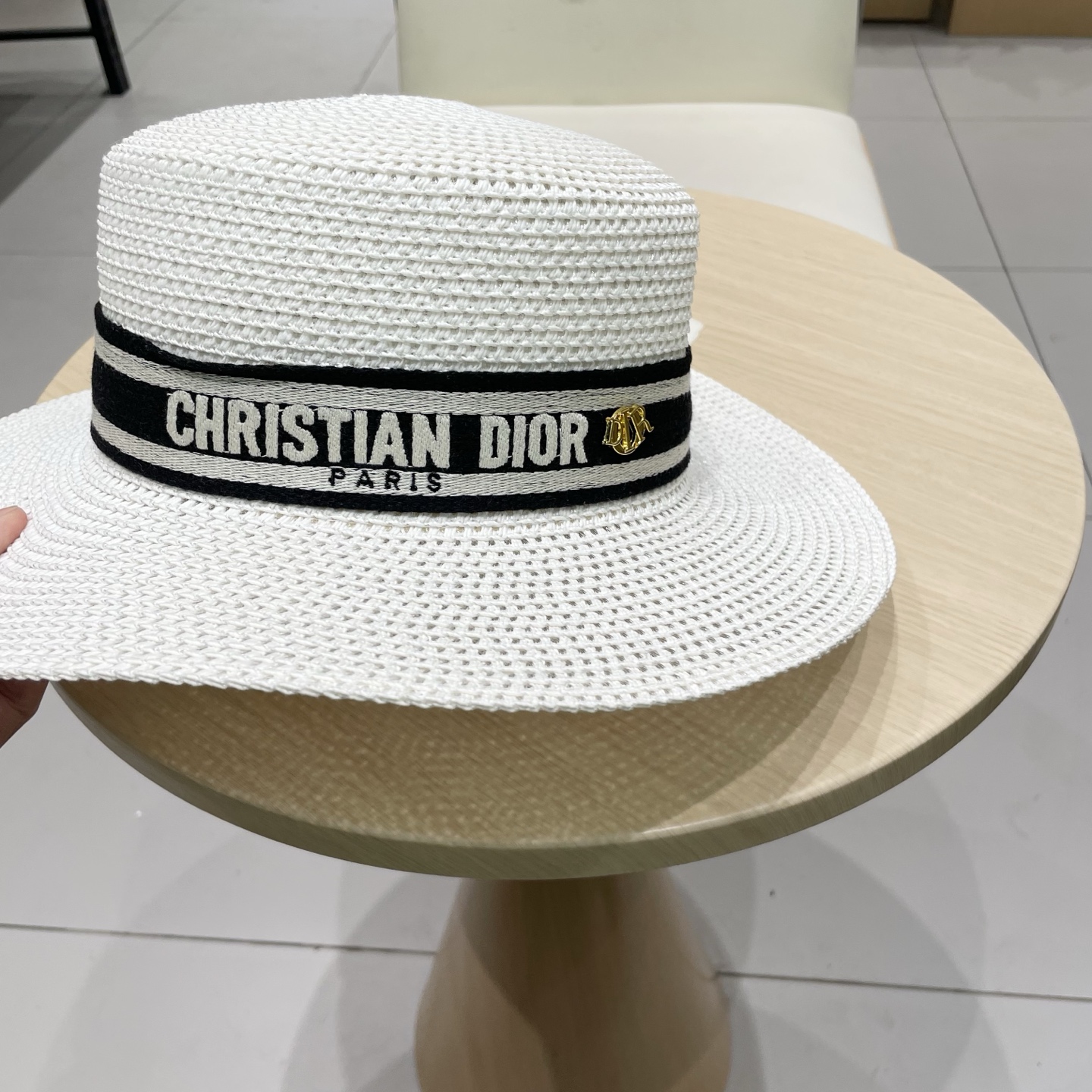 迪奥Dior 新款平顶草帽，高级定制，名媛风，夏季防晒防紫外线，出行必备，百搭好看