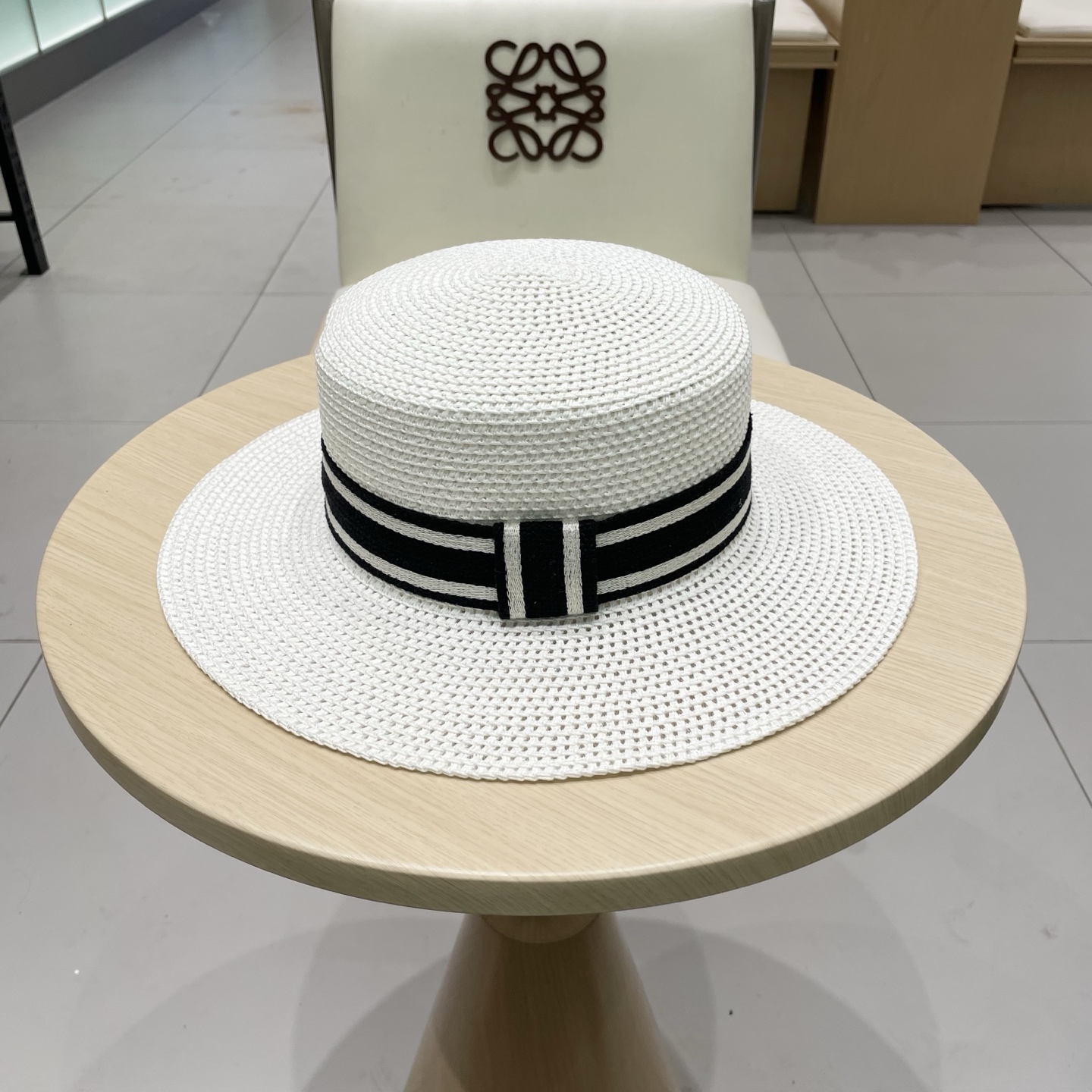 迪奥Dior 新款平顶草帽，高级定制，名媛风，夏季防晒防紫外线，出行必备，百搭好看