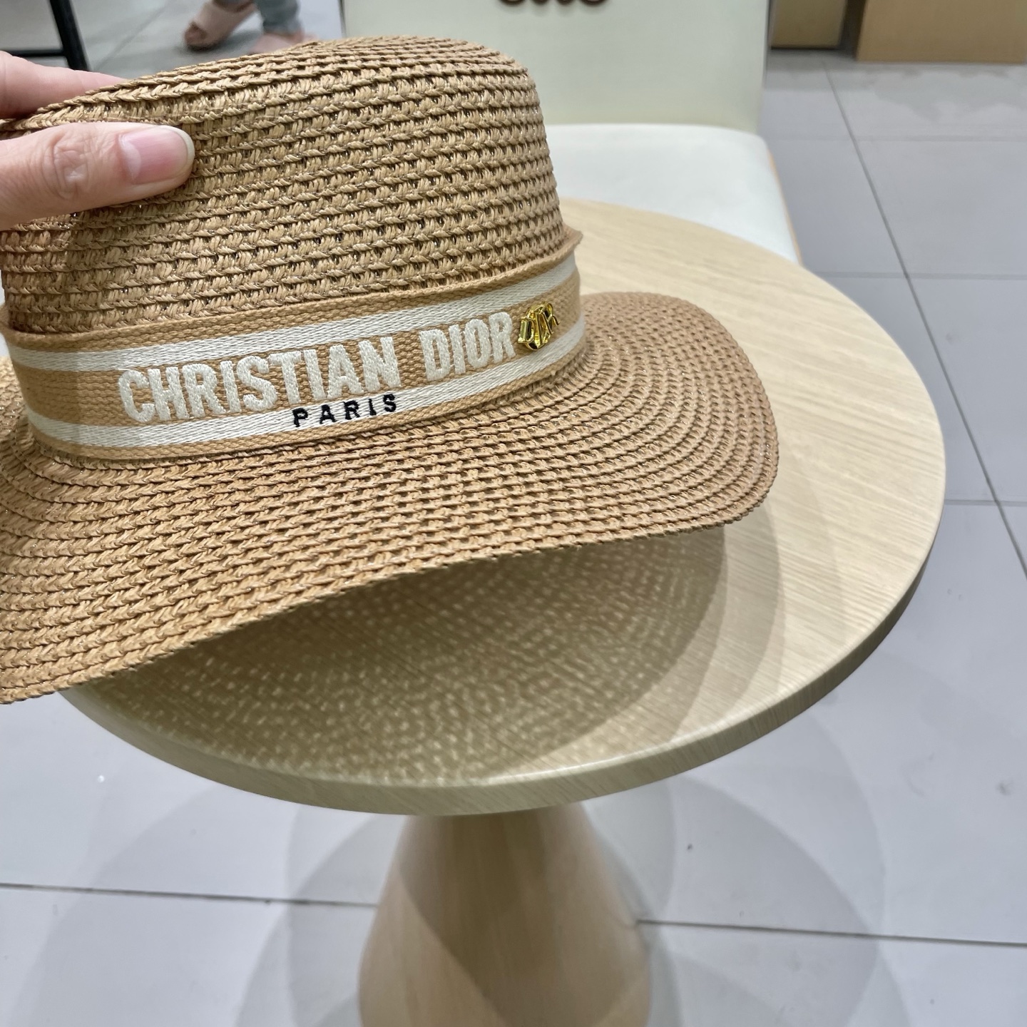迪奥Dior 新款平顶草帽，高级定制，名媛风，夏季防晒防紫外线，出行必备，百搭好看