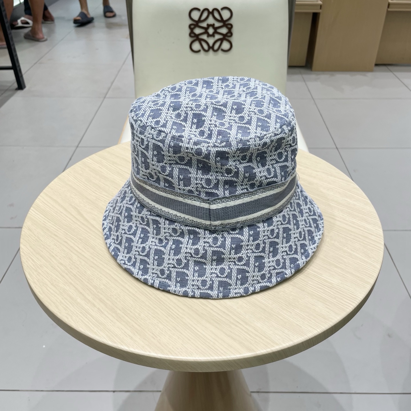  迪奥DIOR 2025新字母logo刺绣格纹布窄檐摩登优雅渔夫帽盆帽女