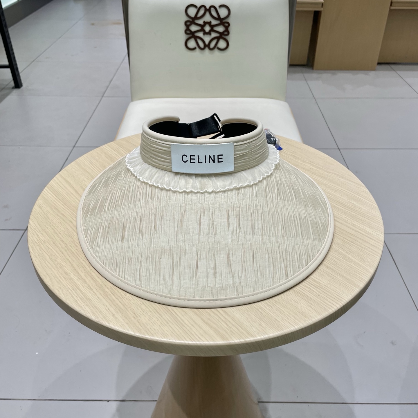 NO:359276,Celine Celine's new empty top headband sun hat, adjustable, head circumference 57cm hat, straw hat, fisherman hat, baseball hat, hat, celine, espadrilles, hatsceline塞琳新款空顶发箍遮阳帽,可调节,头围57cm 帽子草帽渔夫帽棒球帽,帽子,celine,espadrilles,hats,hat