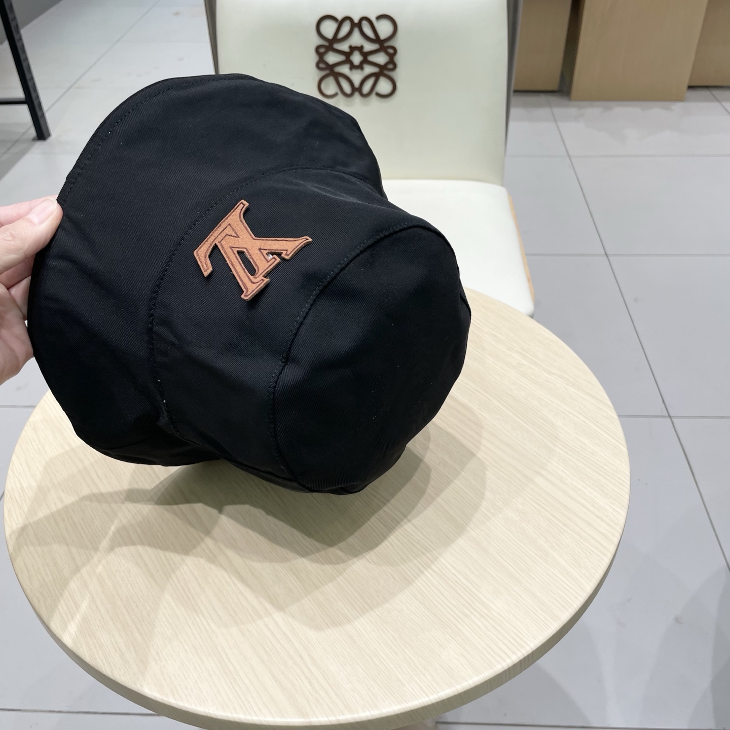 LV 路易威登新款渔夫帽，头围57cm