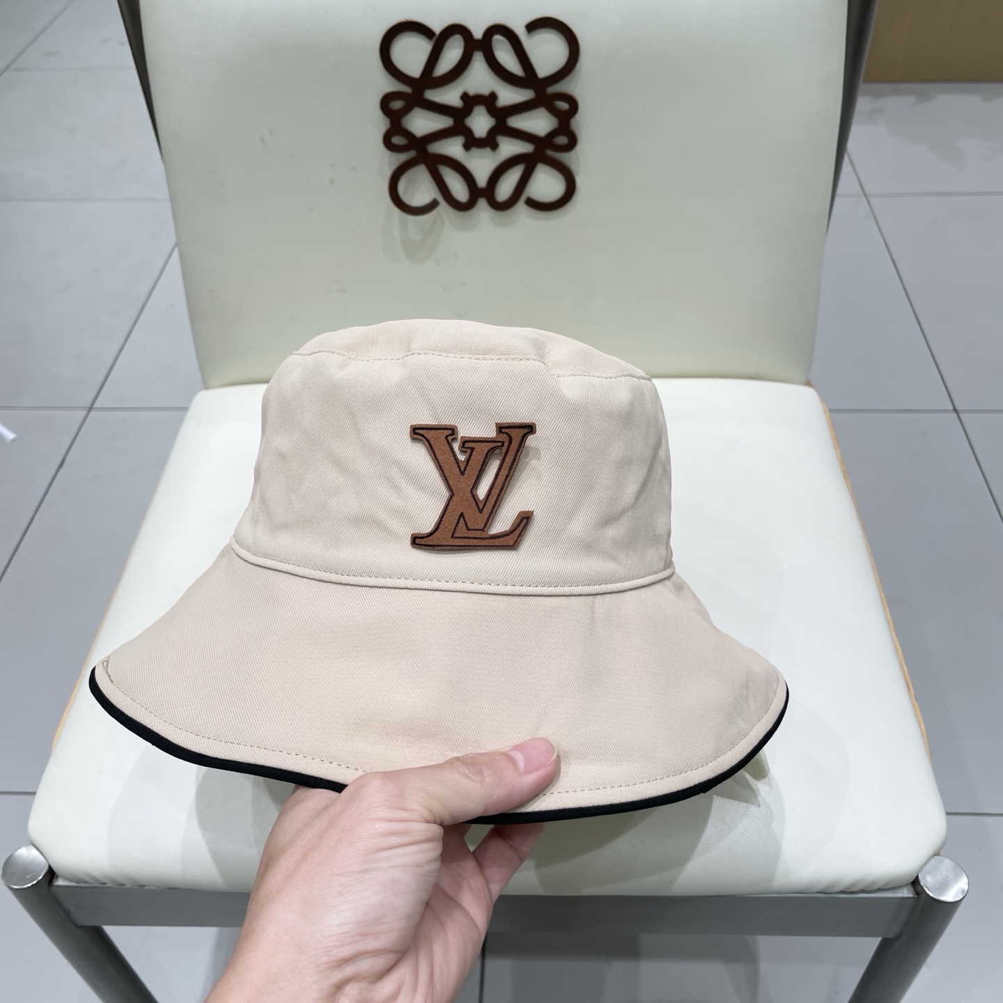 LV 路易威登新款渔夫帽，头围57cm