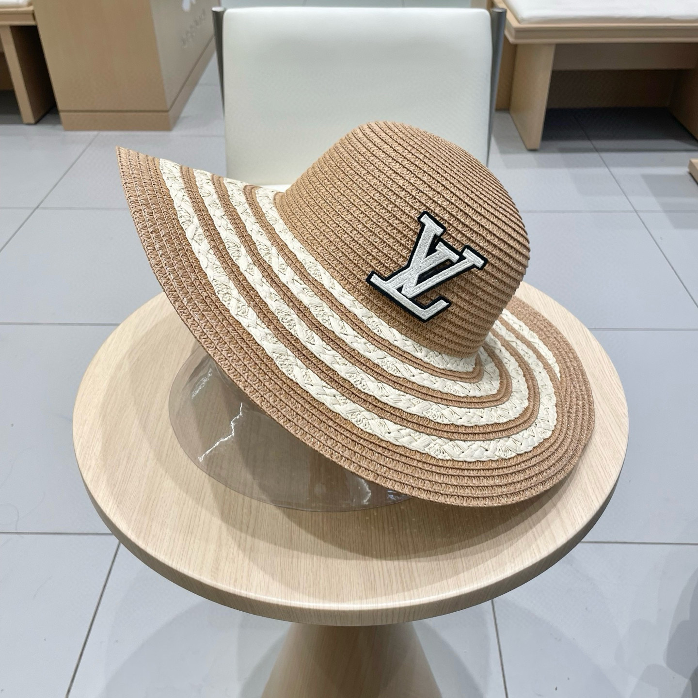  lv路易威登爆款草帽草编包户外旅游遮阳帽大帽檐