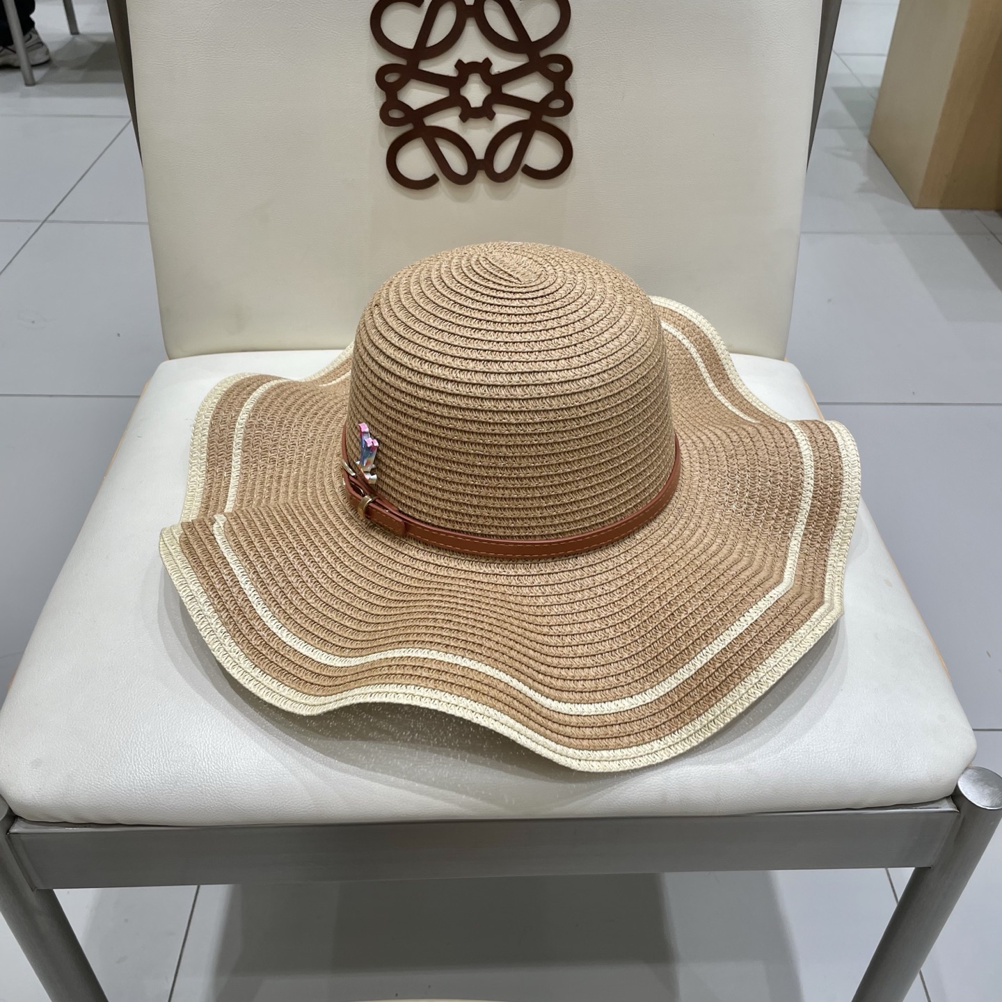 LV路易威登新款草帽，圆顶礼帽，头围57cm