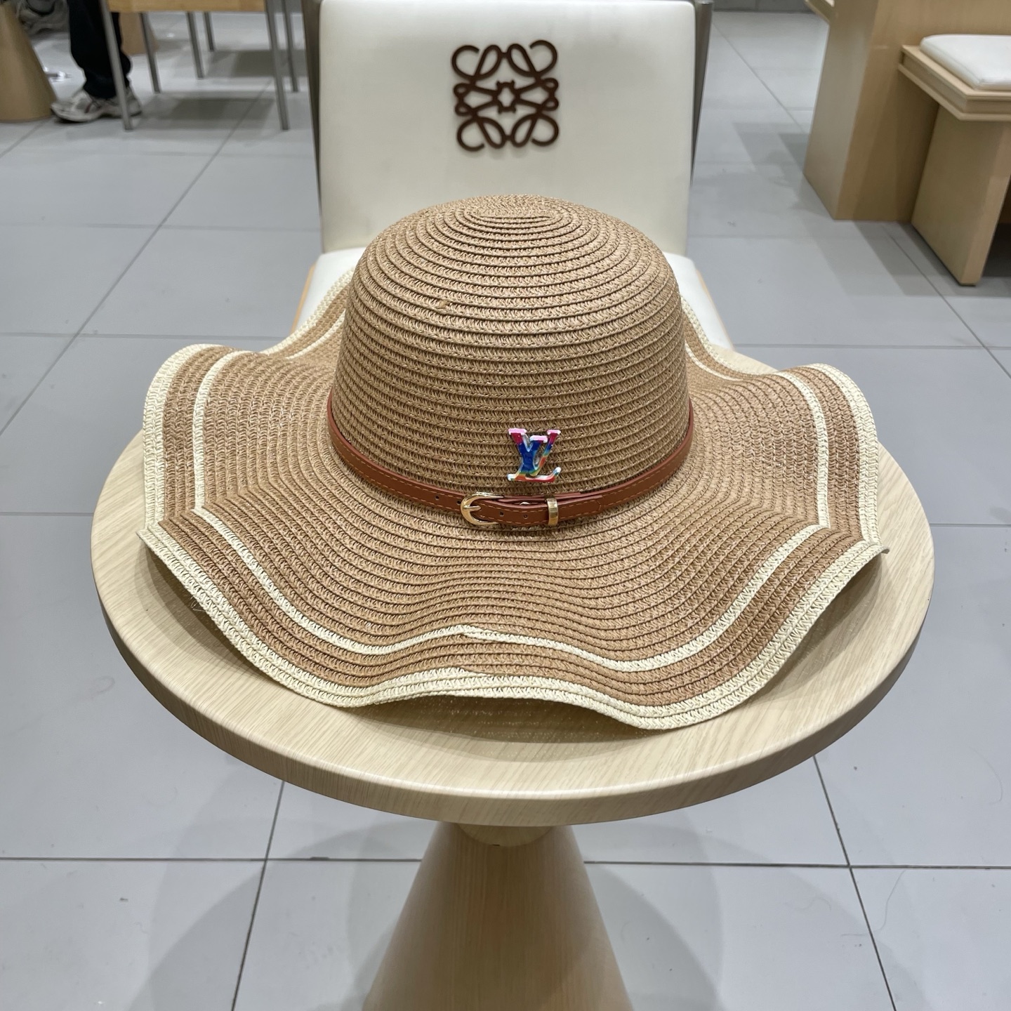 LV路易威登新款草帽，圆顶礼帽，头围57cm