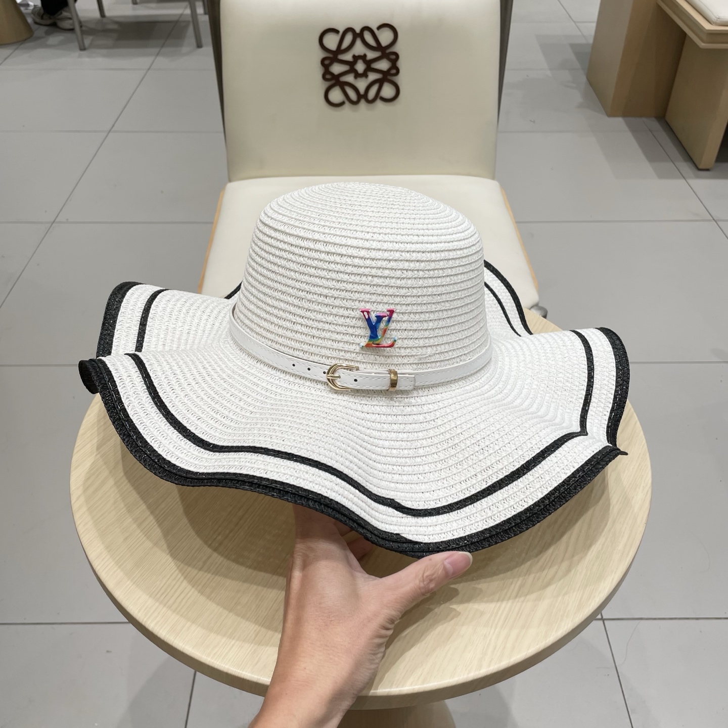 LV路易威登新款草帽，圆顶礼帽，头围57cm