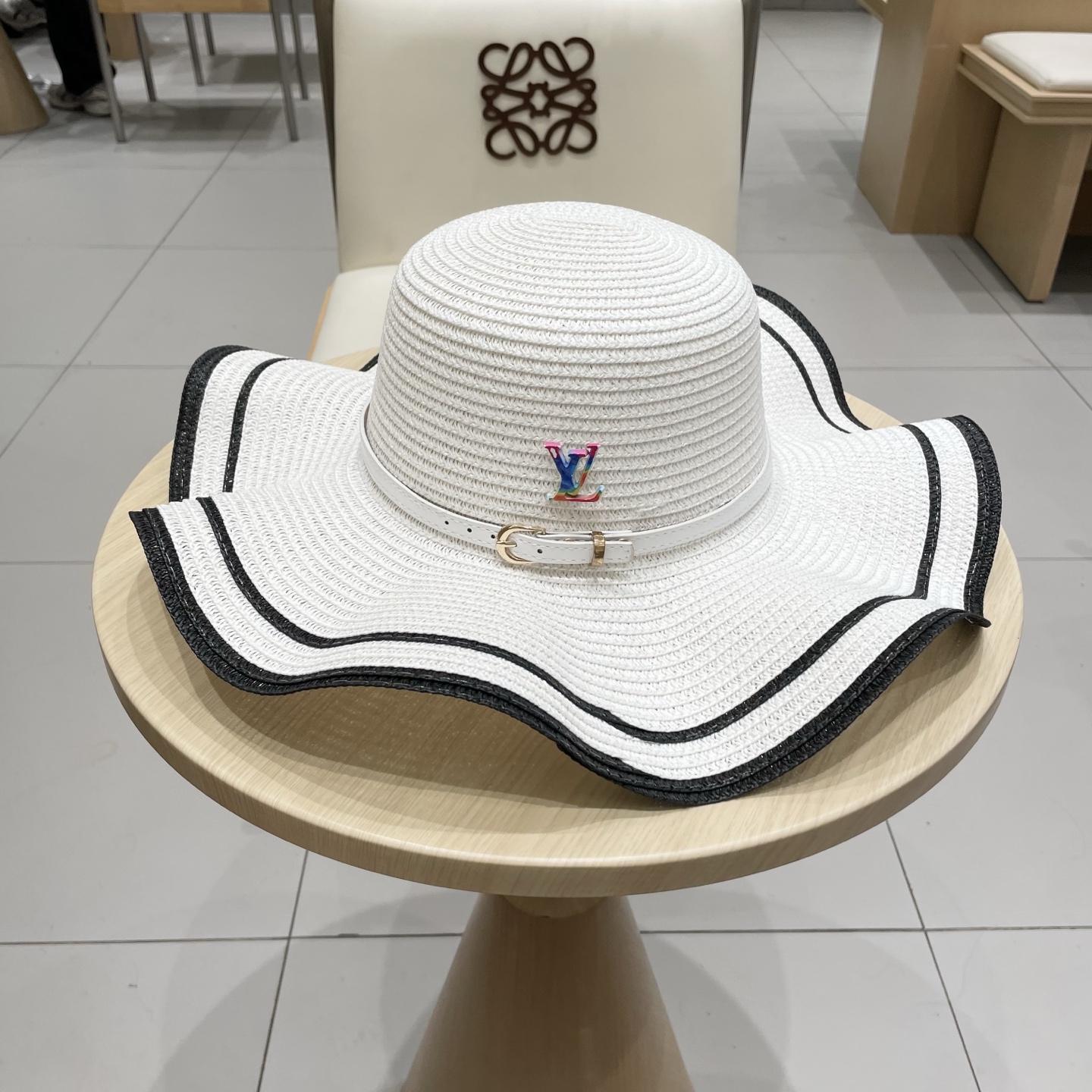 LV路易威登新款草帽，圆顶礼帽，头围57cm