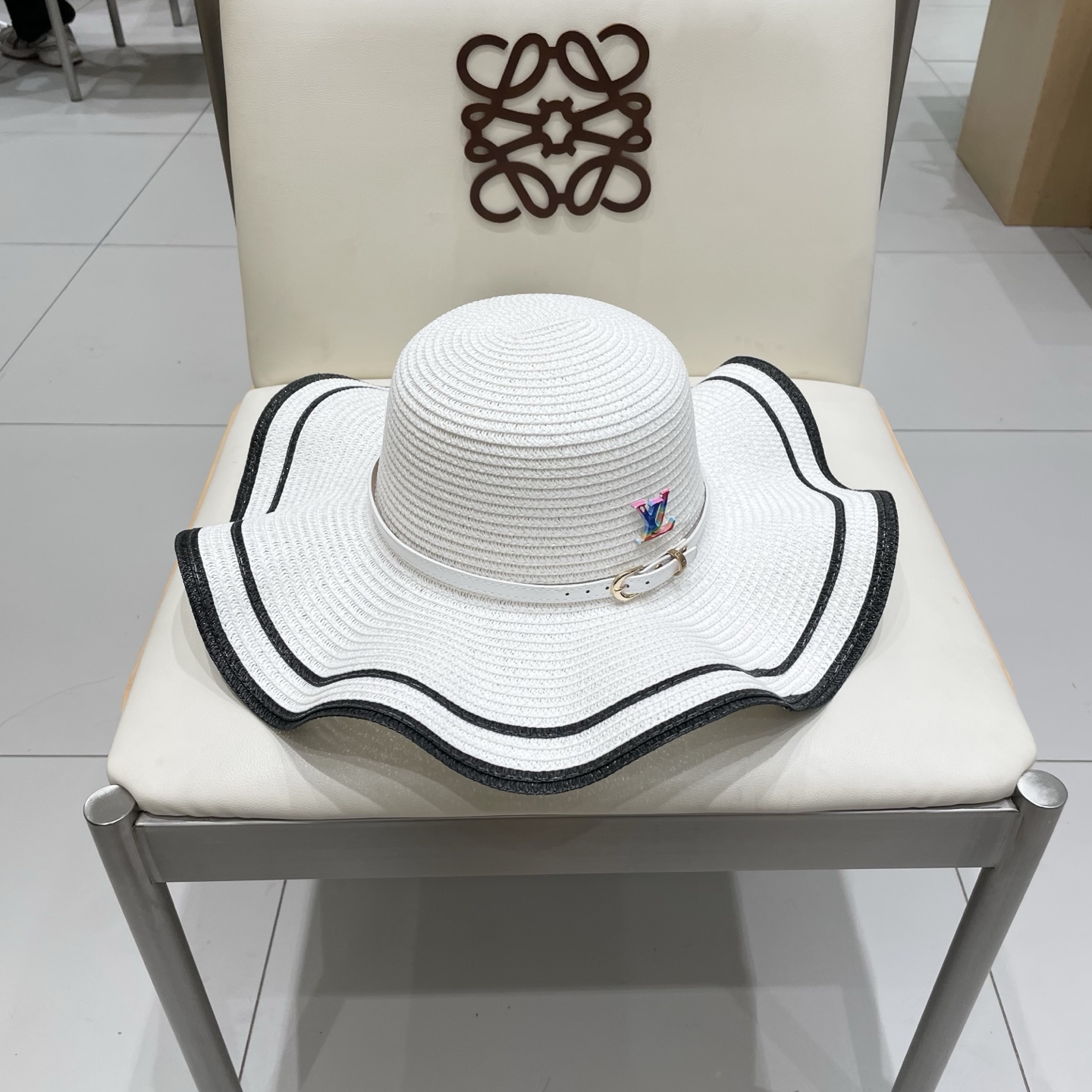 LV路易威登新款草帽，圆顶礼帽，头围57cm