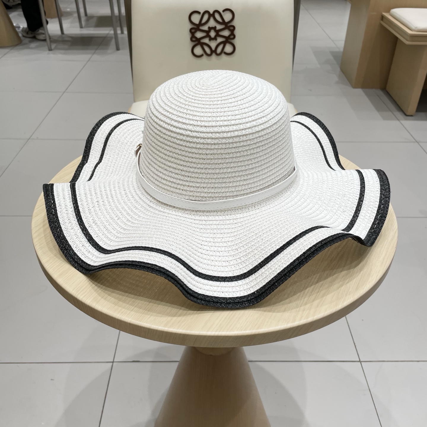 LV路易威登新款草帽，圆顶礼帽，头围57cm