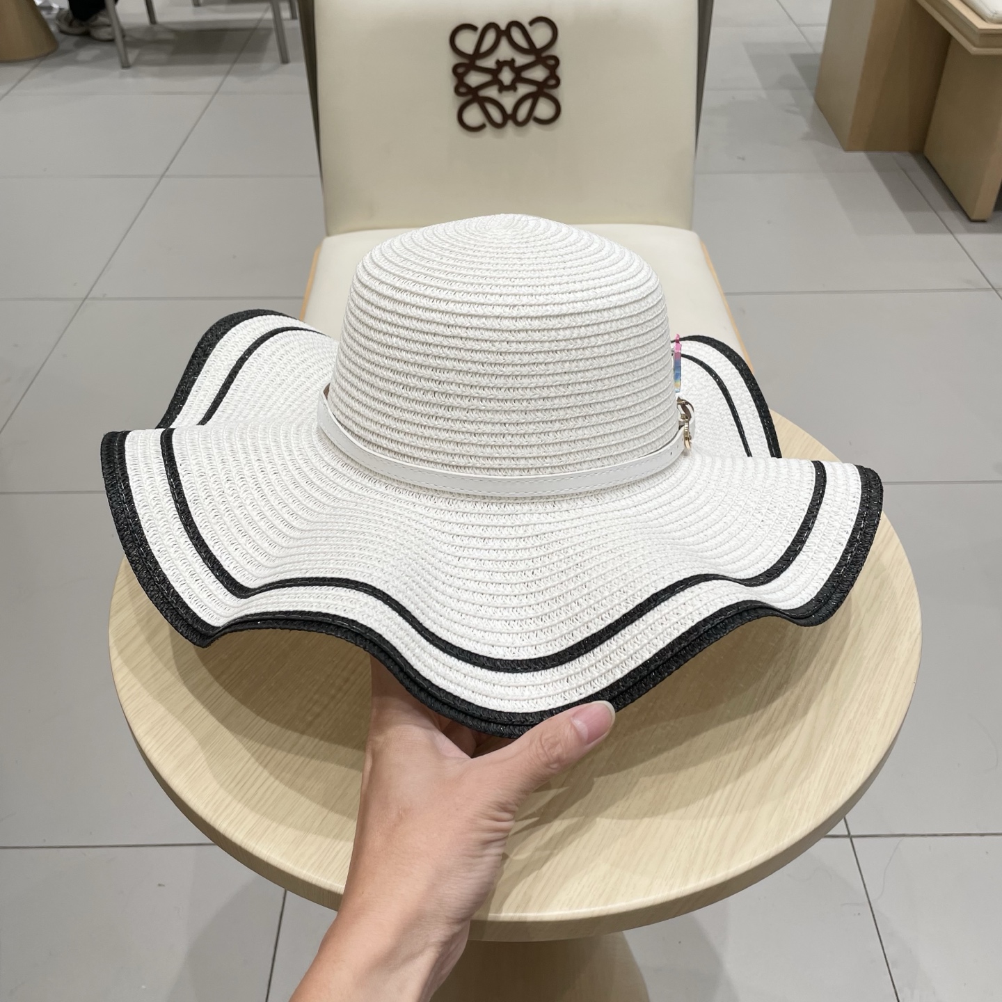 LV路易威登新款草帽，圆顶礼帽，头围57cm