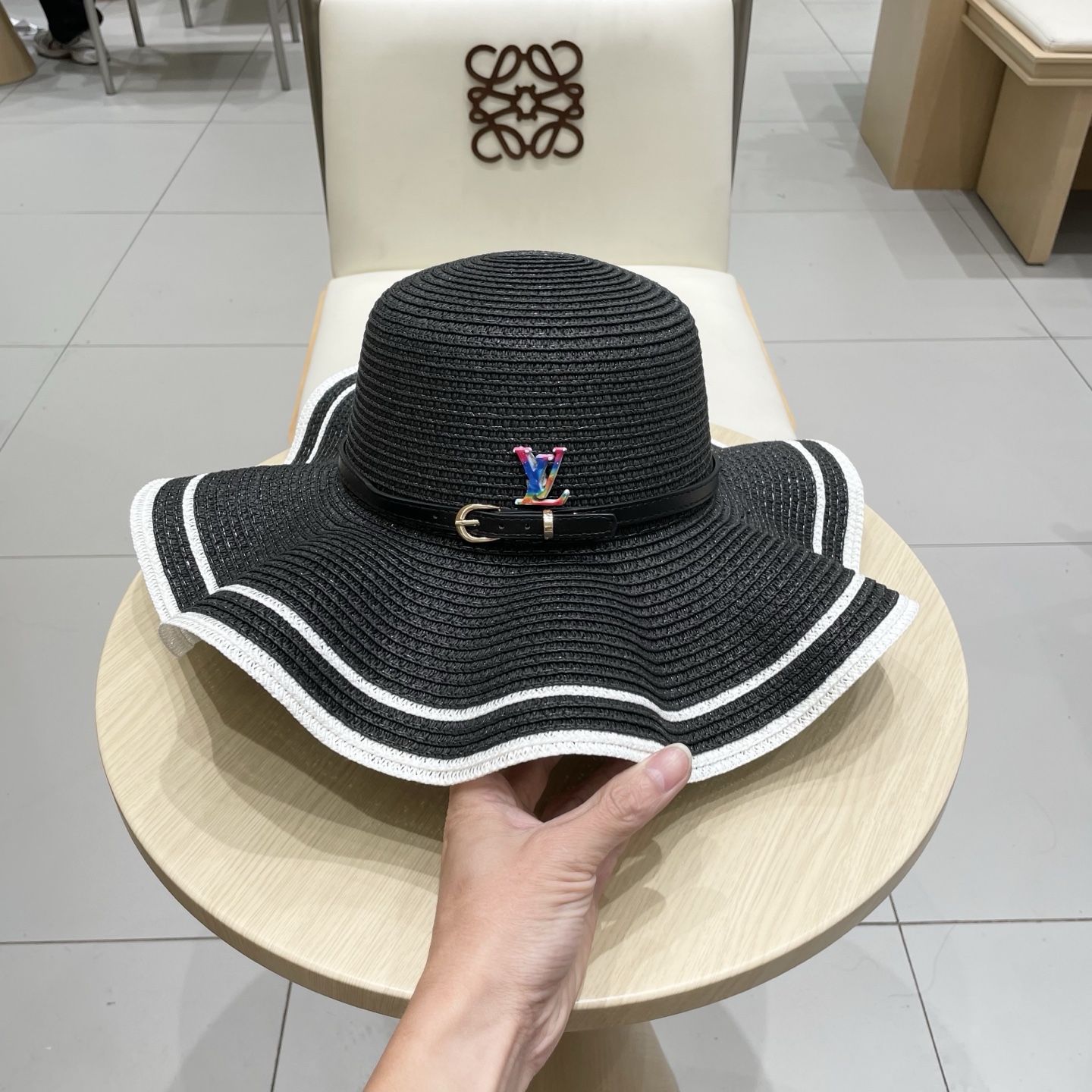 LV路易威登新款草帽，圆顶礼帽，头围57cm