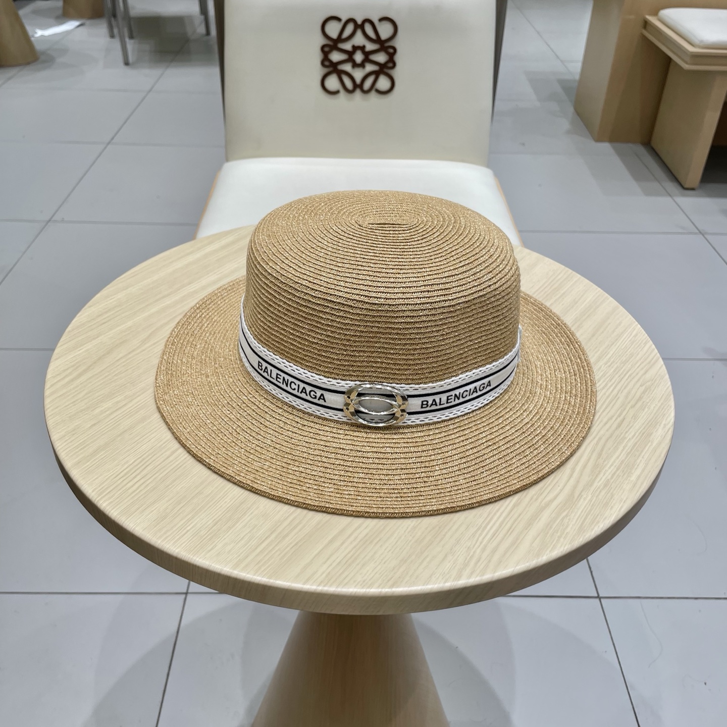 BALENCIAGA巴黎世家夏季新款细辫小盆帽实用的高颜值美物，夏日就是需要清凉色系，超美平顶遮阳凹造型