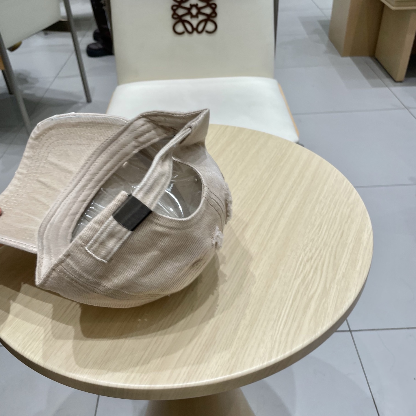  CHANEL香奈儿】新款简约logo棒球帽，新款出货，大牌款超好搭配，赶紧入手！