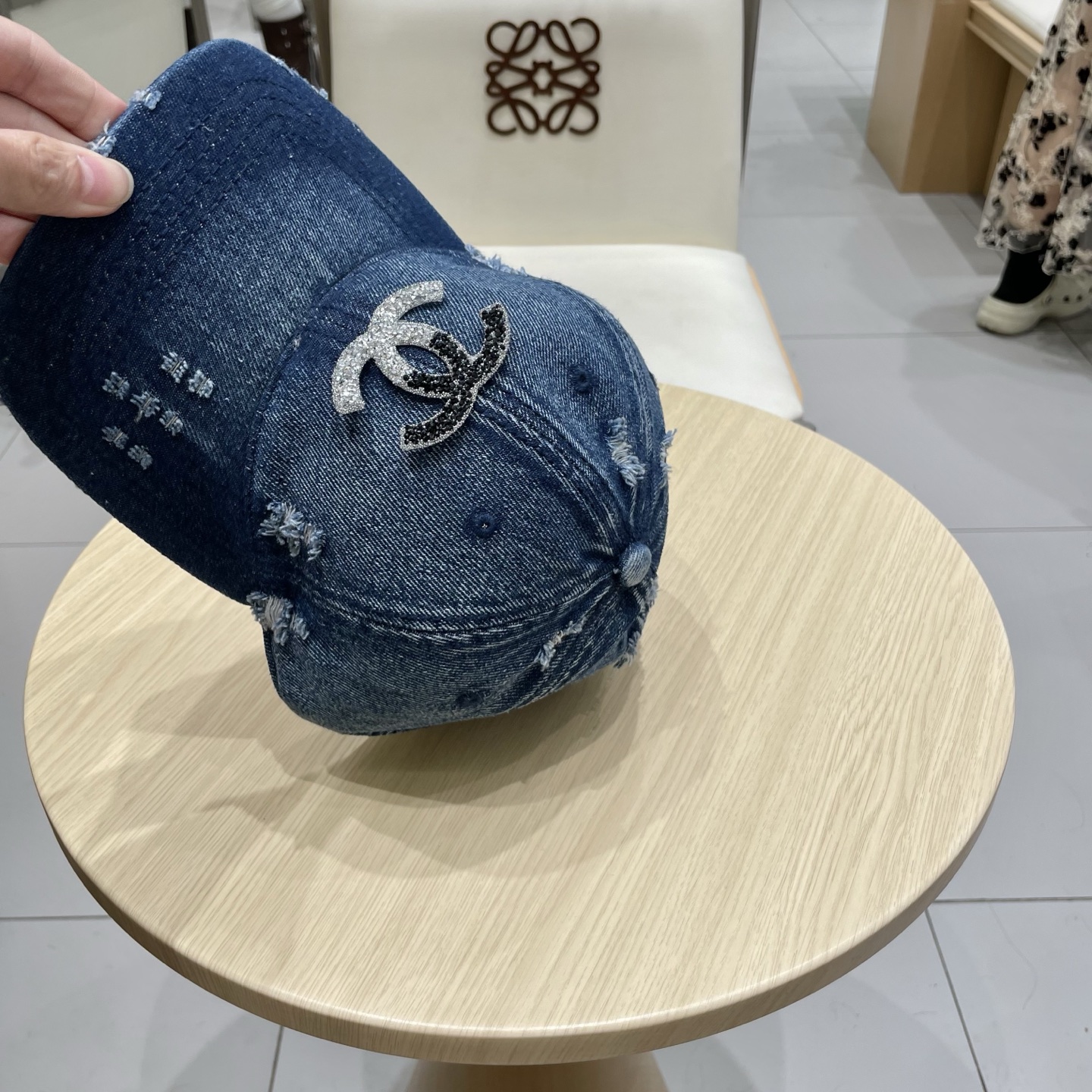  CHANEL香奈儿】新款简约logo棒球帽，新款出货，大牌款超好搭配，赶紧入手！