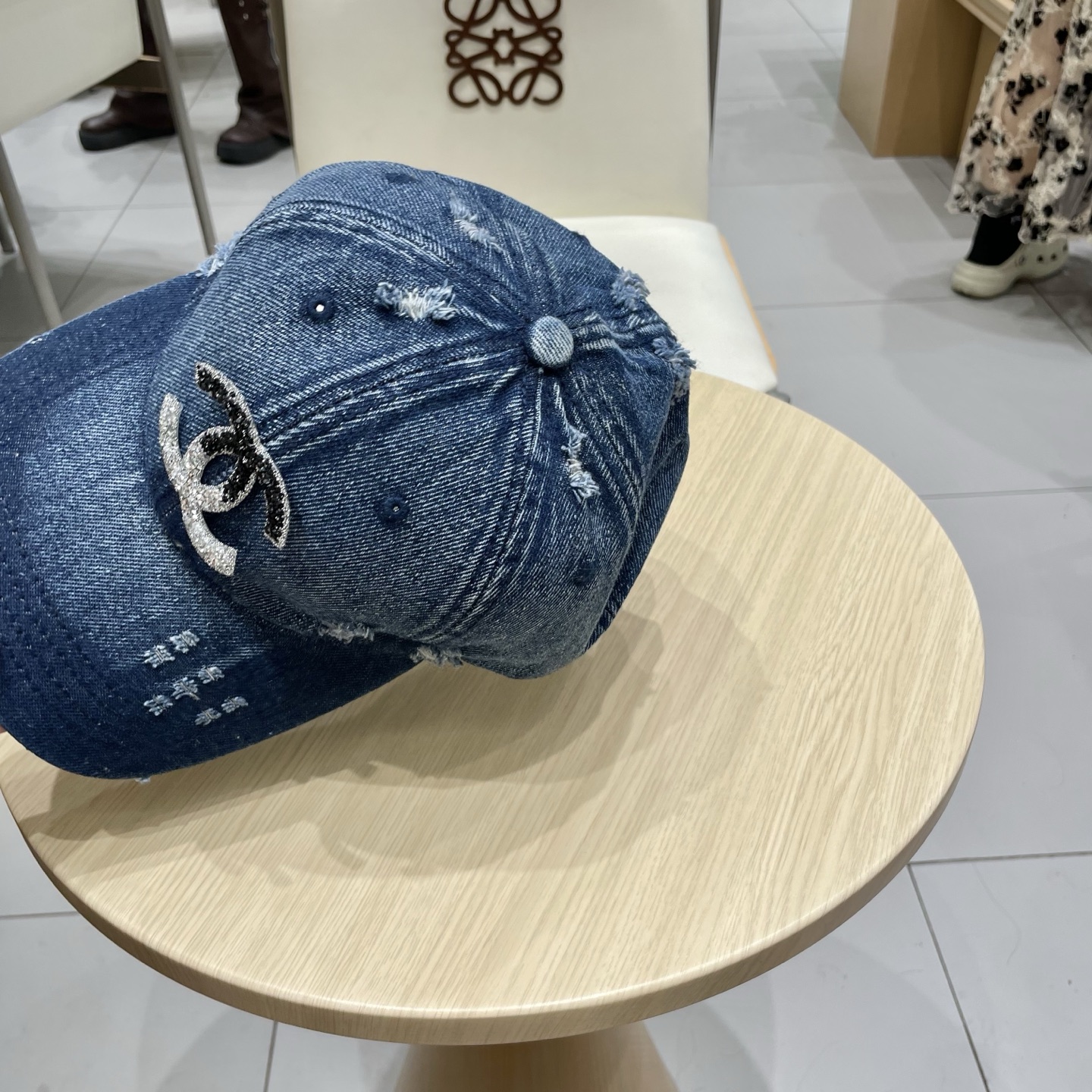  CHANEL香奈儿】新款简约logo棒球帽，新款出货，大牌款超好搭配，赶紧入手！