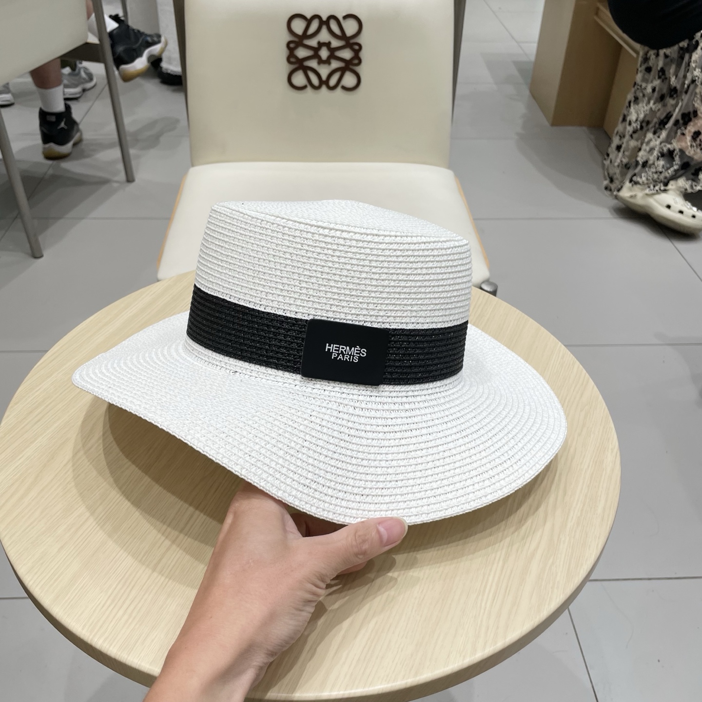  爱马仕新款草帽，平顶礼帽，头围57cm