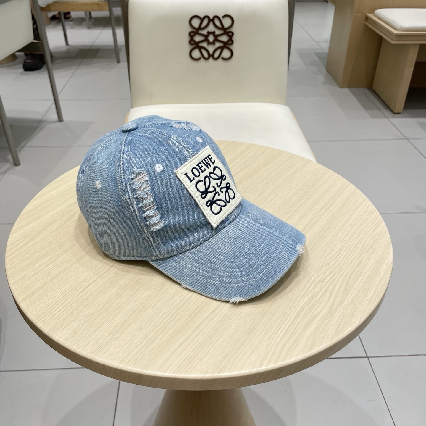  【罗意威】新款刺绣棒球帽，专柜同步出货，大牌款超好搭配，赶紧入手