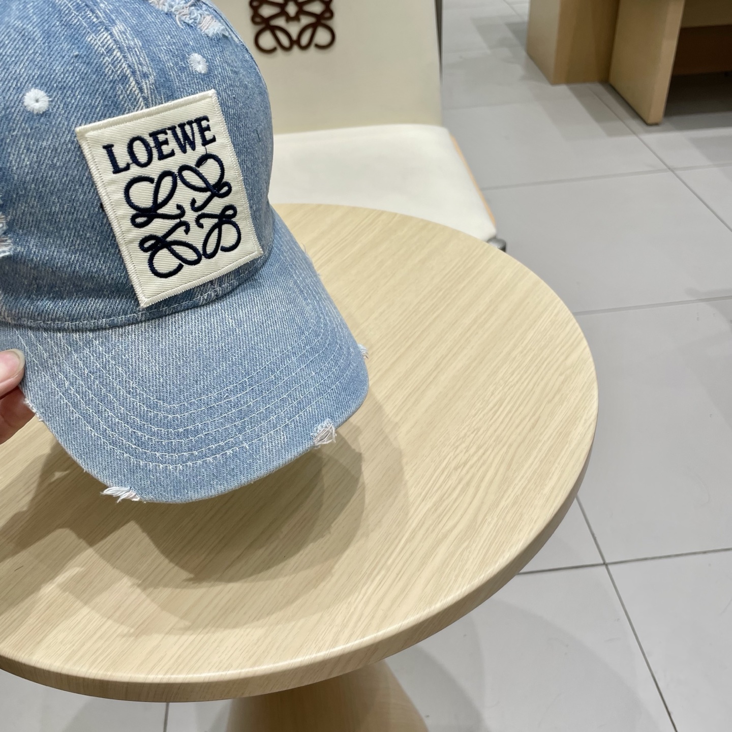  【罗意威】新款刺绣棒球帽，专柜同步出货，大牌款超好搭配，赶紧入手