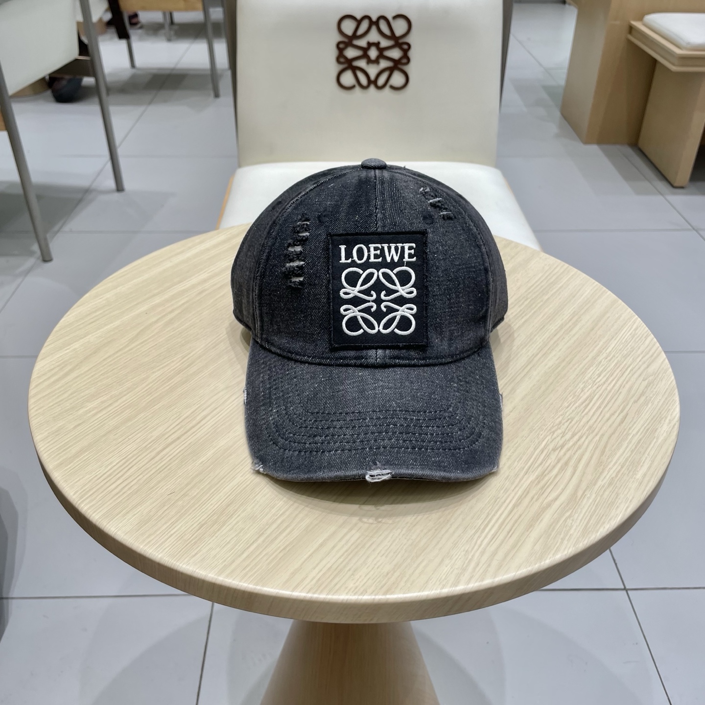  【罗意威】新款刺绣棒球帽，专柜同步出货，大牌款超好搭配，赶紧入手