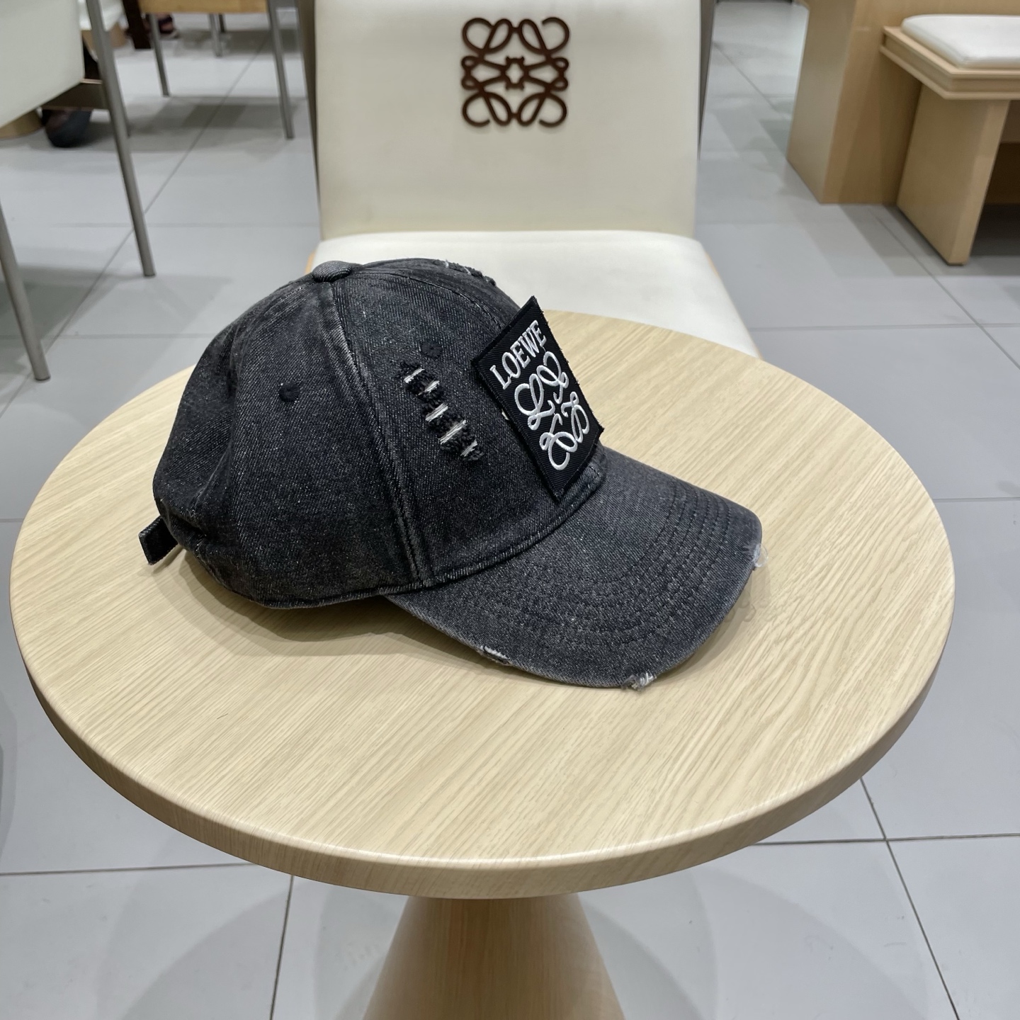  【罗意威】新款刺绣棒球帽，专柜同步出货，大牌款超好搭配，赶紧入手