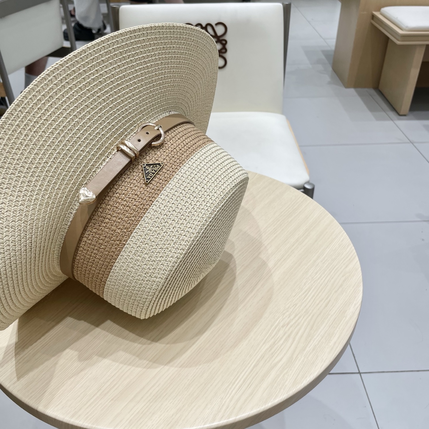 Prada普拉达平顶草帽，拼色礼帽，头围57cm