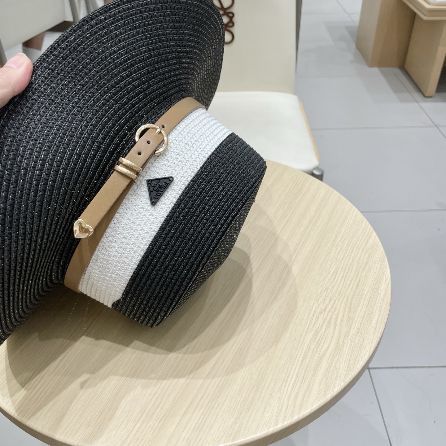 Prada普拉达平顶草帽，拼色礼帽，头围57cm