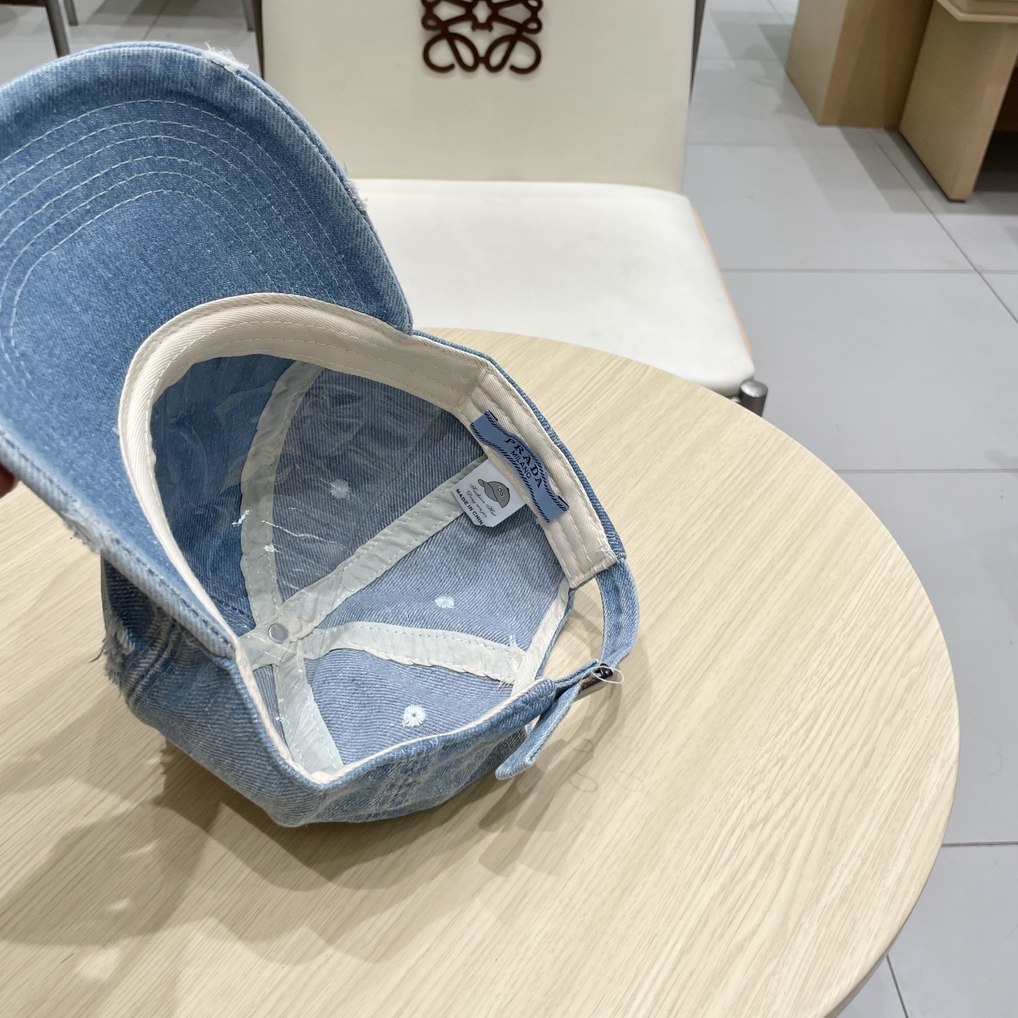 【普拉达】春夏新款大牌刺绣棒球帽，新款出货，大牌款超好搭配，赶