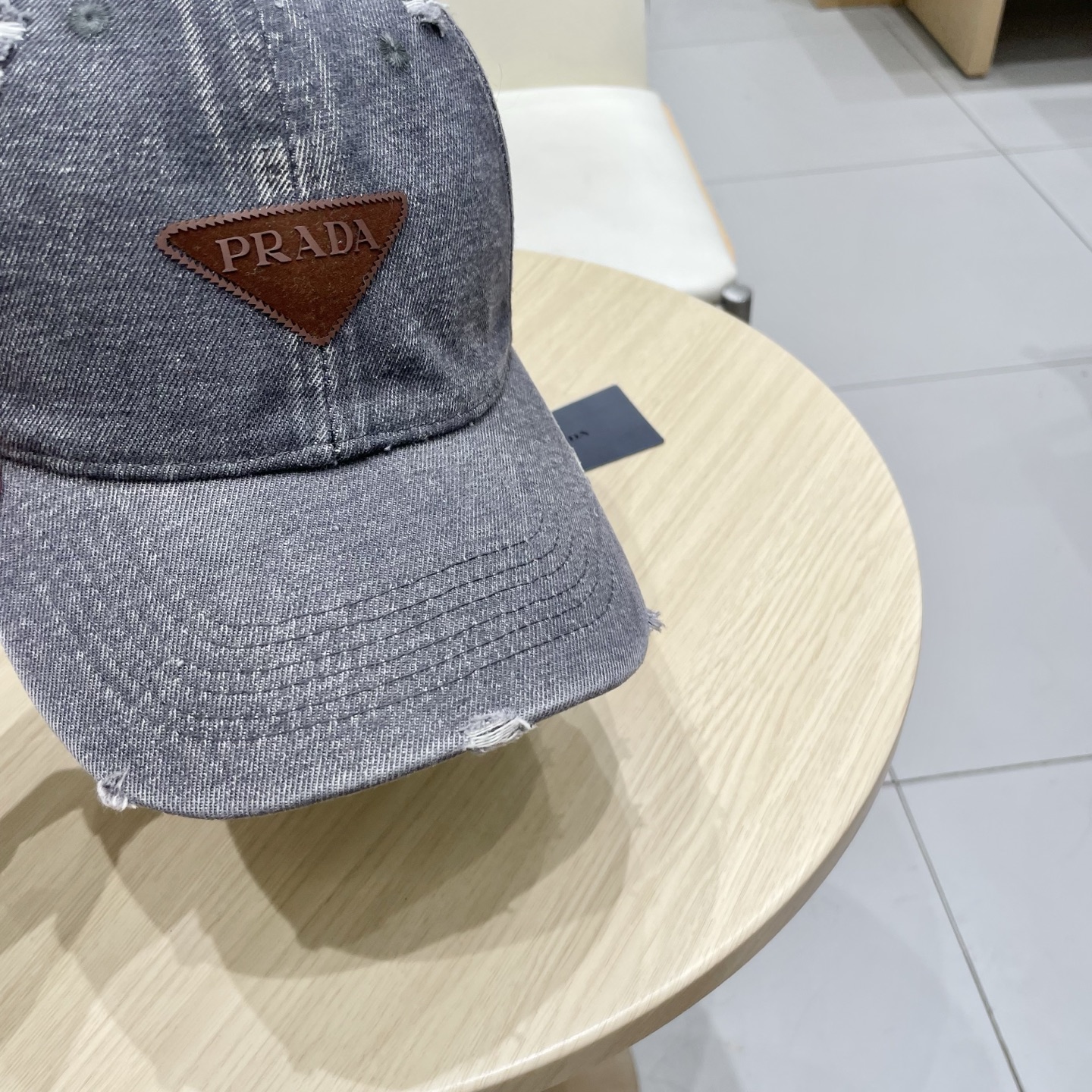 【普拉达】春夏新款大牌刺绣棒球帽，新款出货，大牌款超好搭配，赶