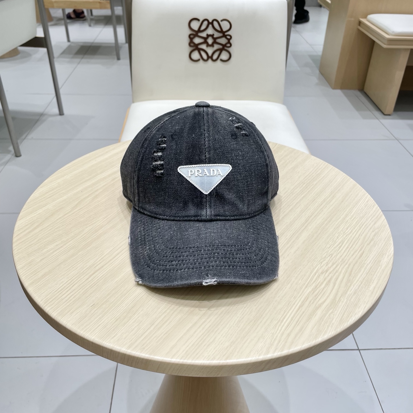 【普拉达】春夏新款大牌刺绣棒球帽，新款出货，大牌款超好搭配，赶