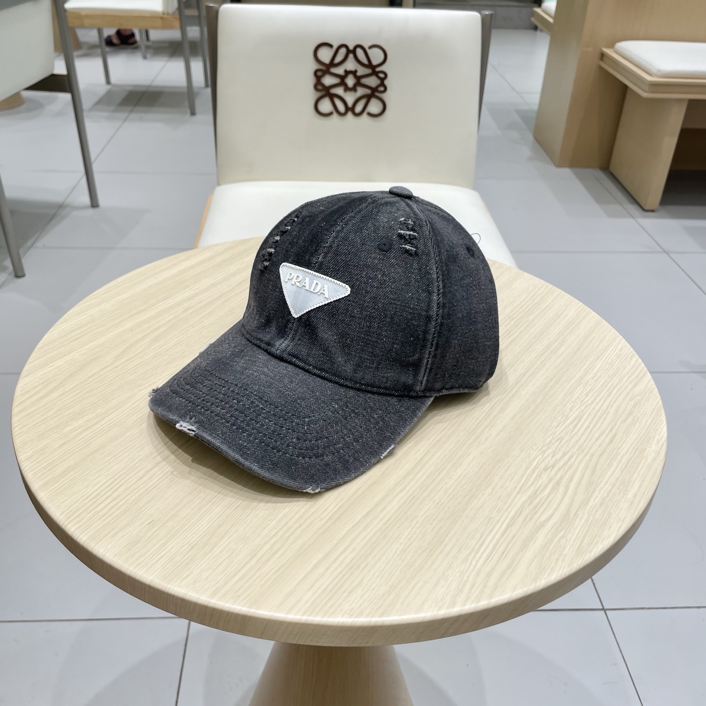 【普拉达】春夏新款大牌刺绣棒球帽，新款出货，大牌款超好搭配，赶