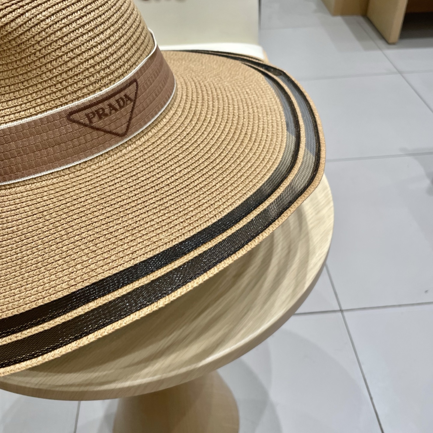  普拉达新款平顶礼帽，大帽檐草帽，头围57cm