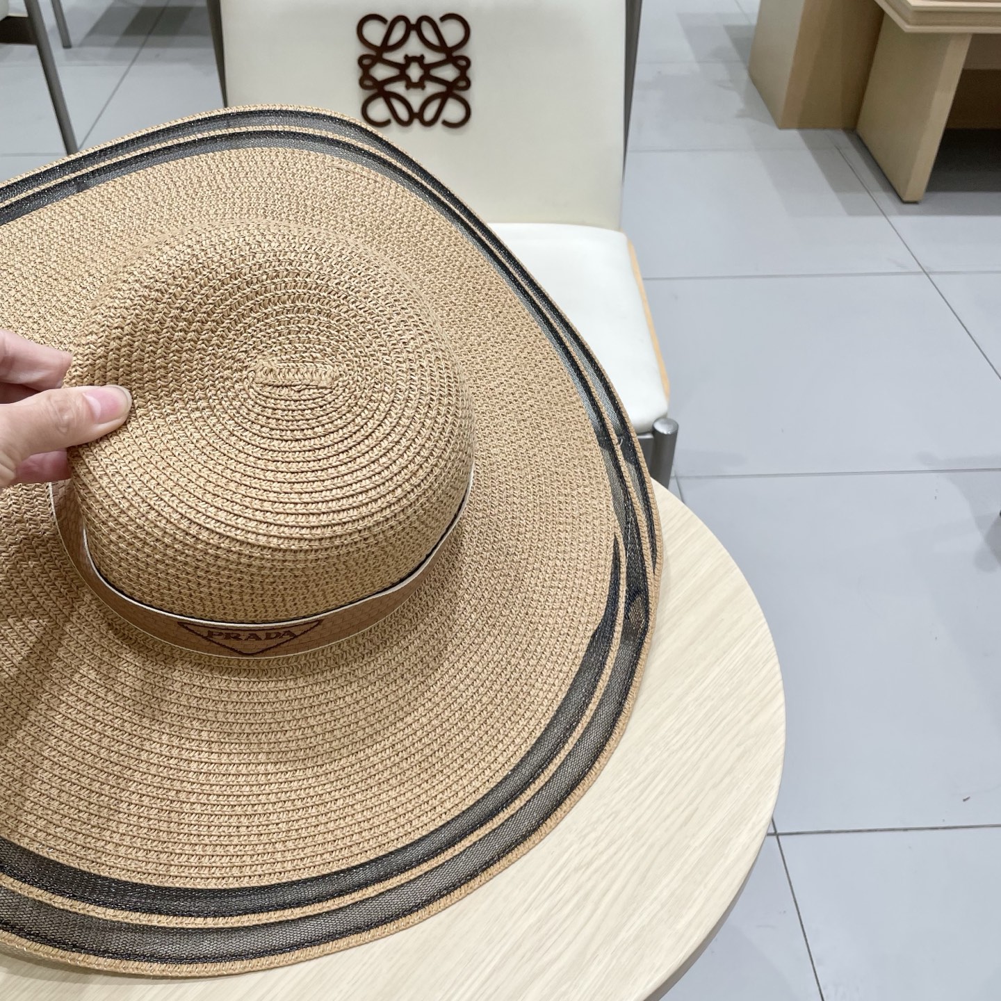  普拉达新款平顶礼帽，大帽檐草帽，头围57cm