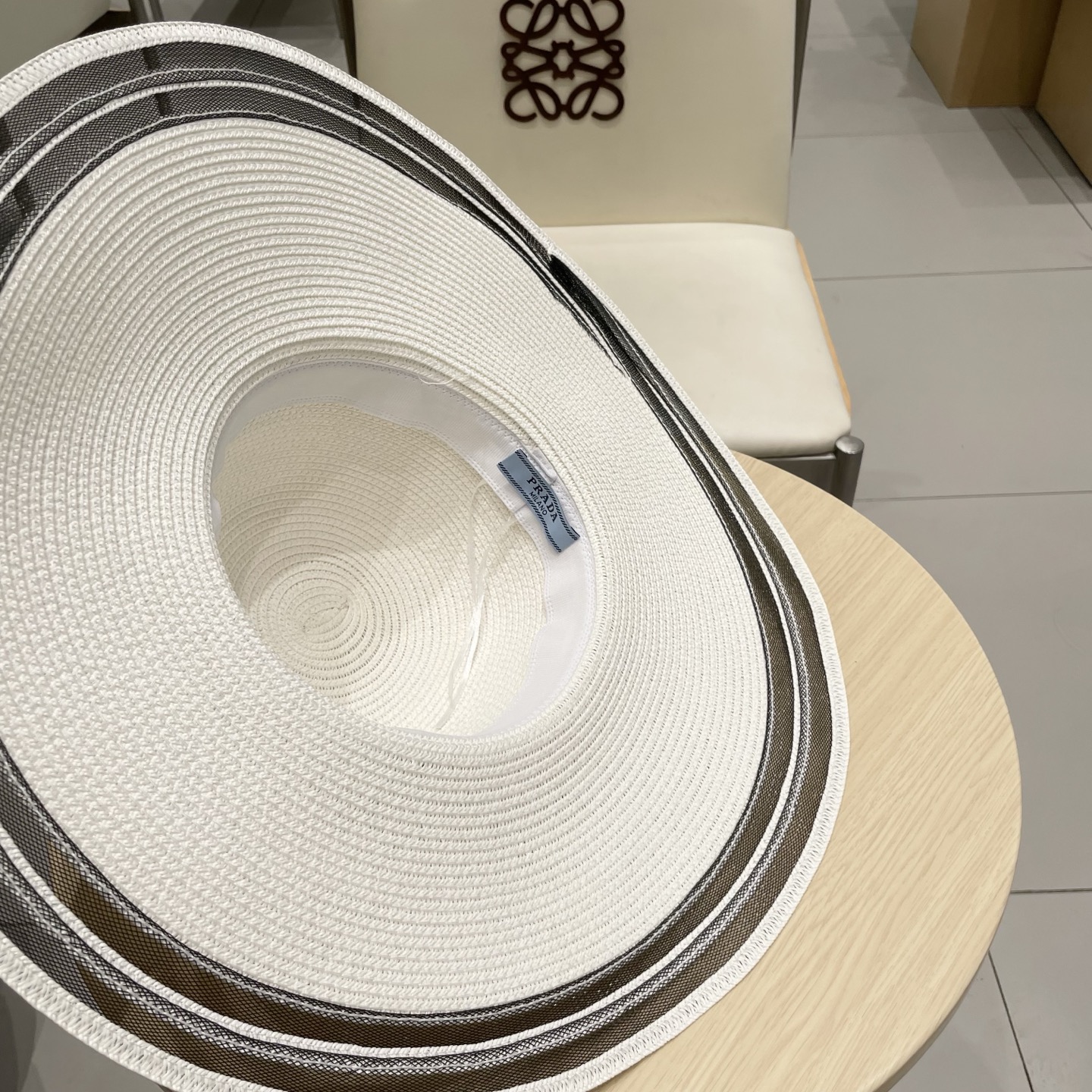  普拉达新款平顶礼帽，大帽檐草帽，头围57cm