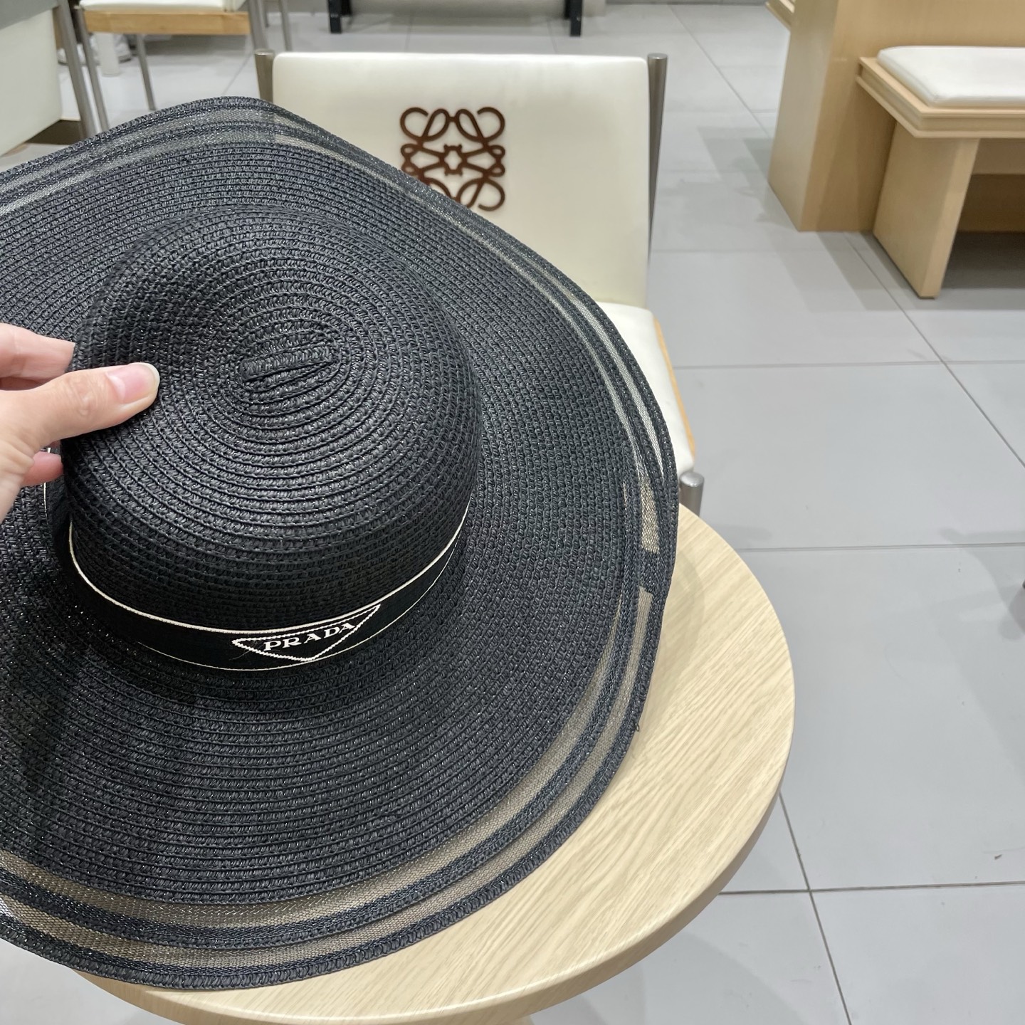  普拉达新款平顶礼帽，大帽檐草帽，头围57cm