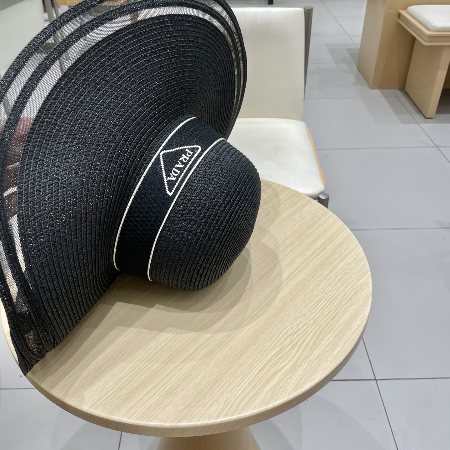  普拉达新款平顶礼帽，大帽檐草帽，头围57cm