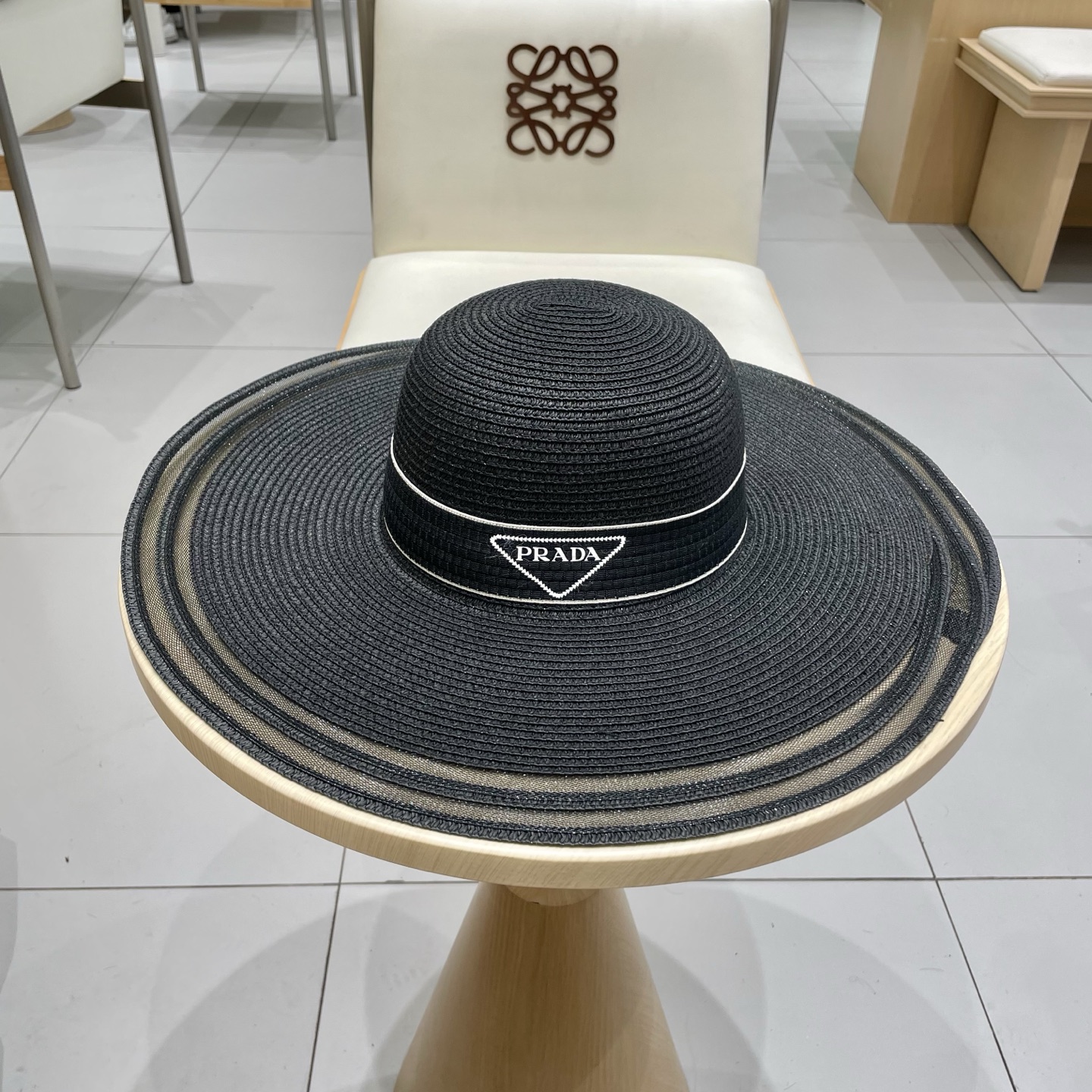  普拉达新款平顶礼帽，大帽檐草帽，头围57cm