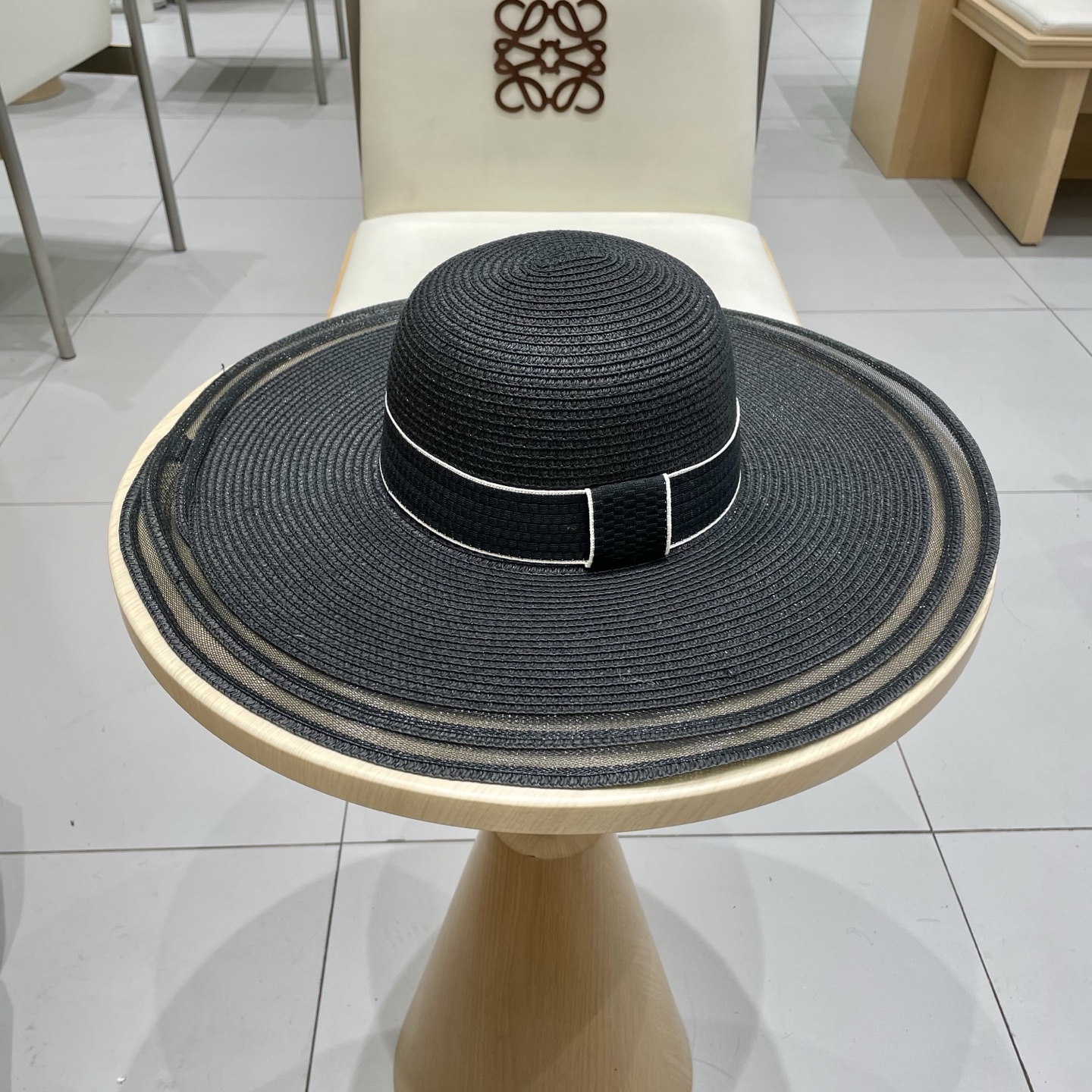  普拉达新款平顶礼帽，大帽檐草帽，头围57cm