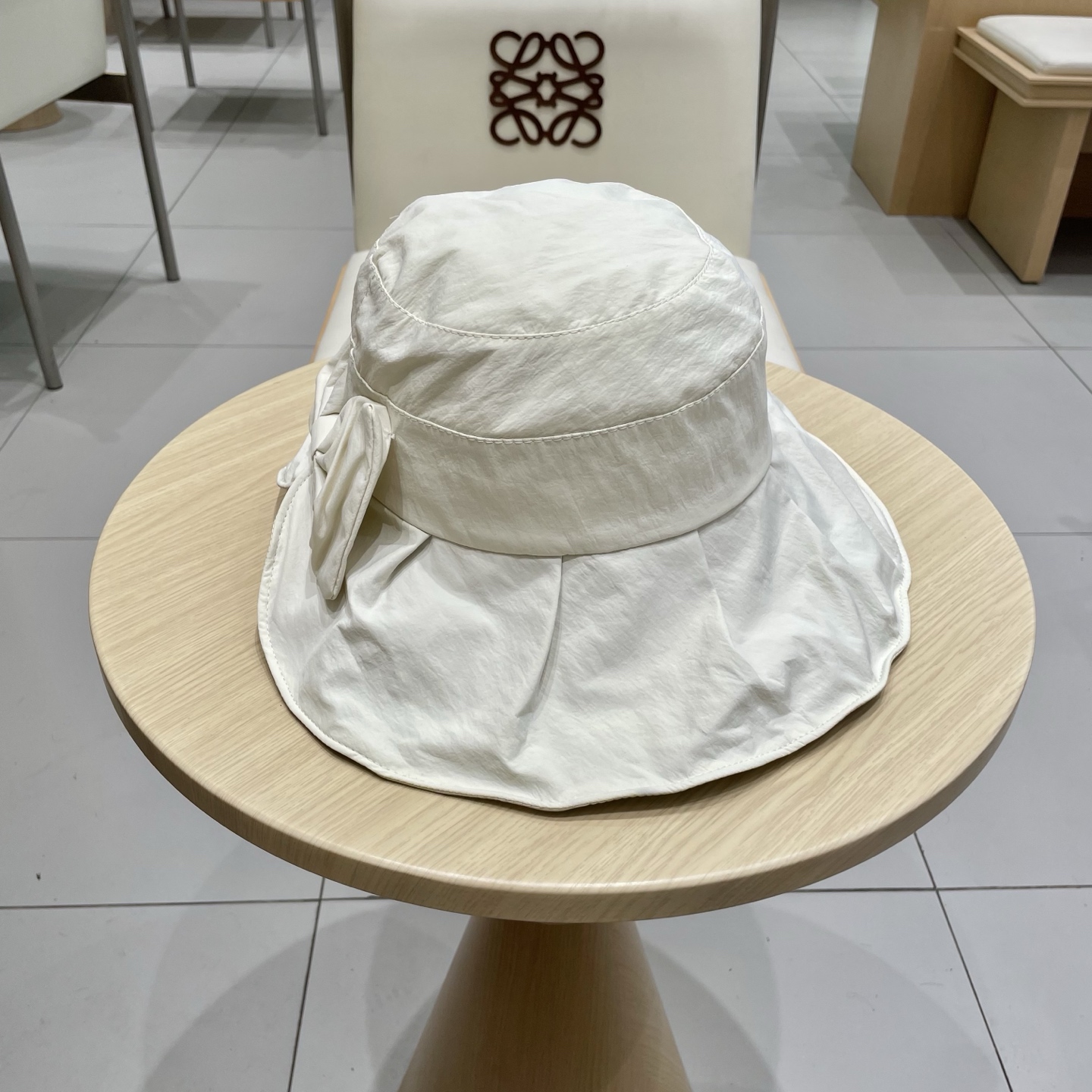 Lv路易威登蝴蝶结渔夫帽，名媛气质款，头围57cm