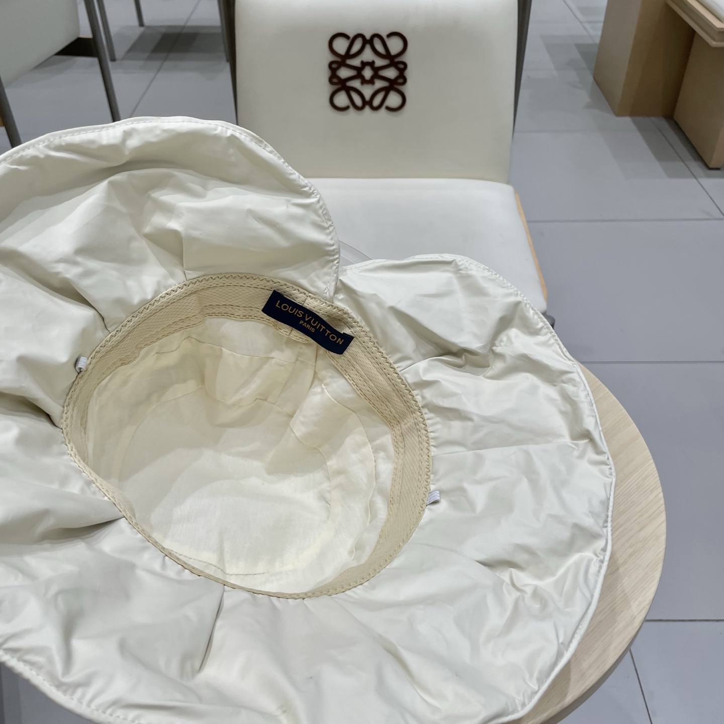 Lv路易威登蝴蝶结渔夫帽，名媛气质款，头围57cm