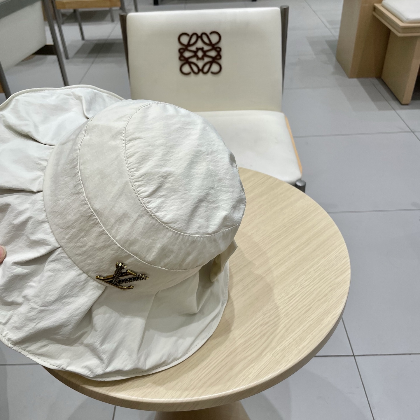 Lv路易威登蝴蝶结渔夫帽，名媛气质款，头围57cm