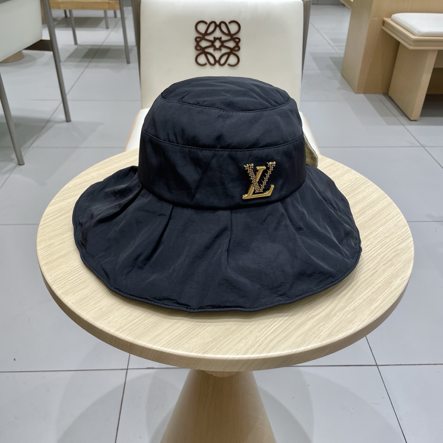 Lv路易威登蝴蝶结渔夫帽，名媛气质款，头围57cm