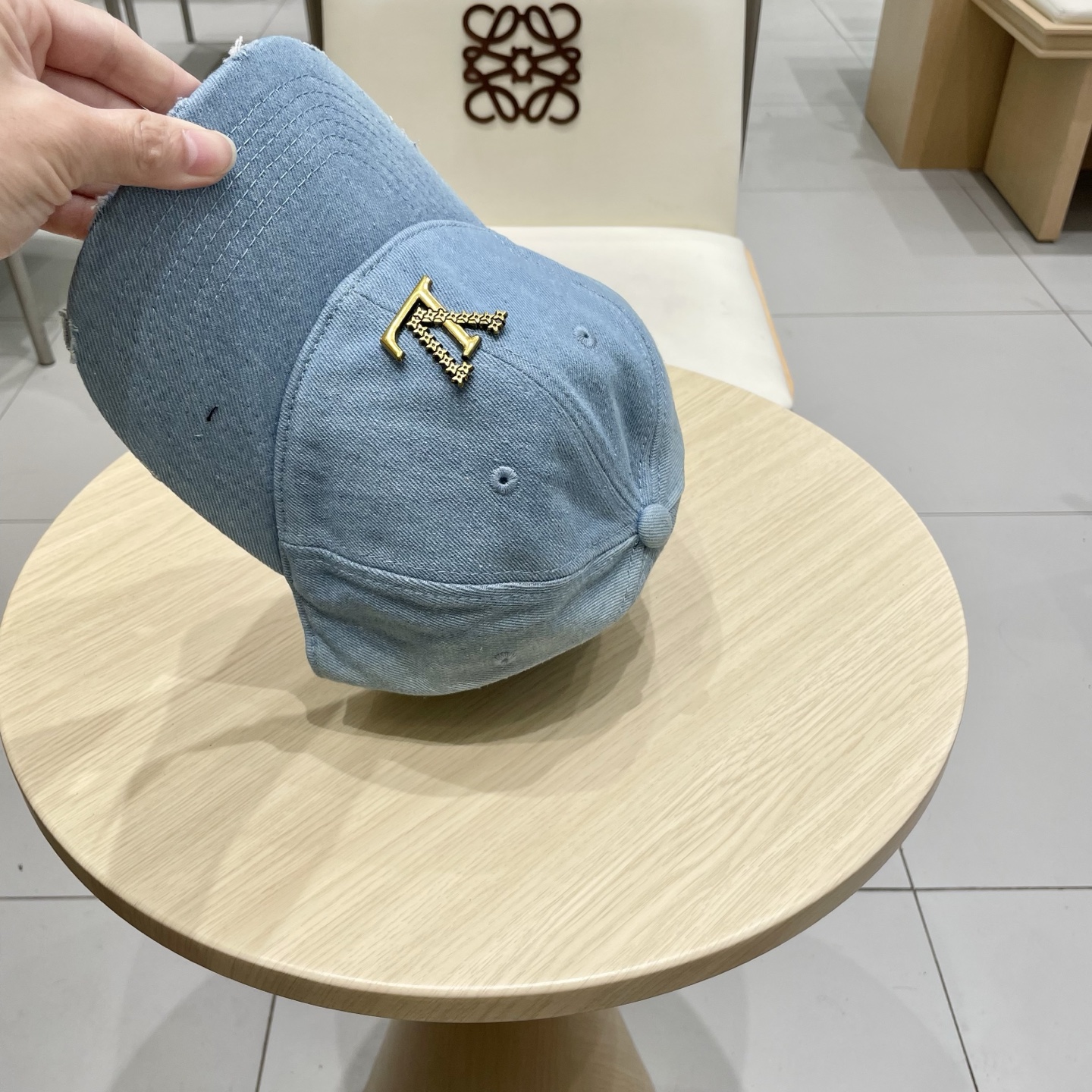 🧢路易威登棒球帽 LouisVuitton😍新款LV棒球帽，重工打造♥️高端大气，百搭款🤗男女通用！跑量
